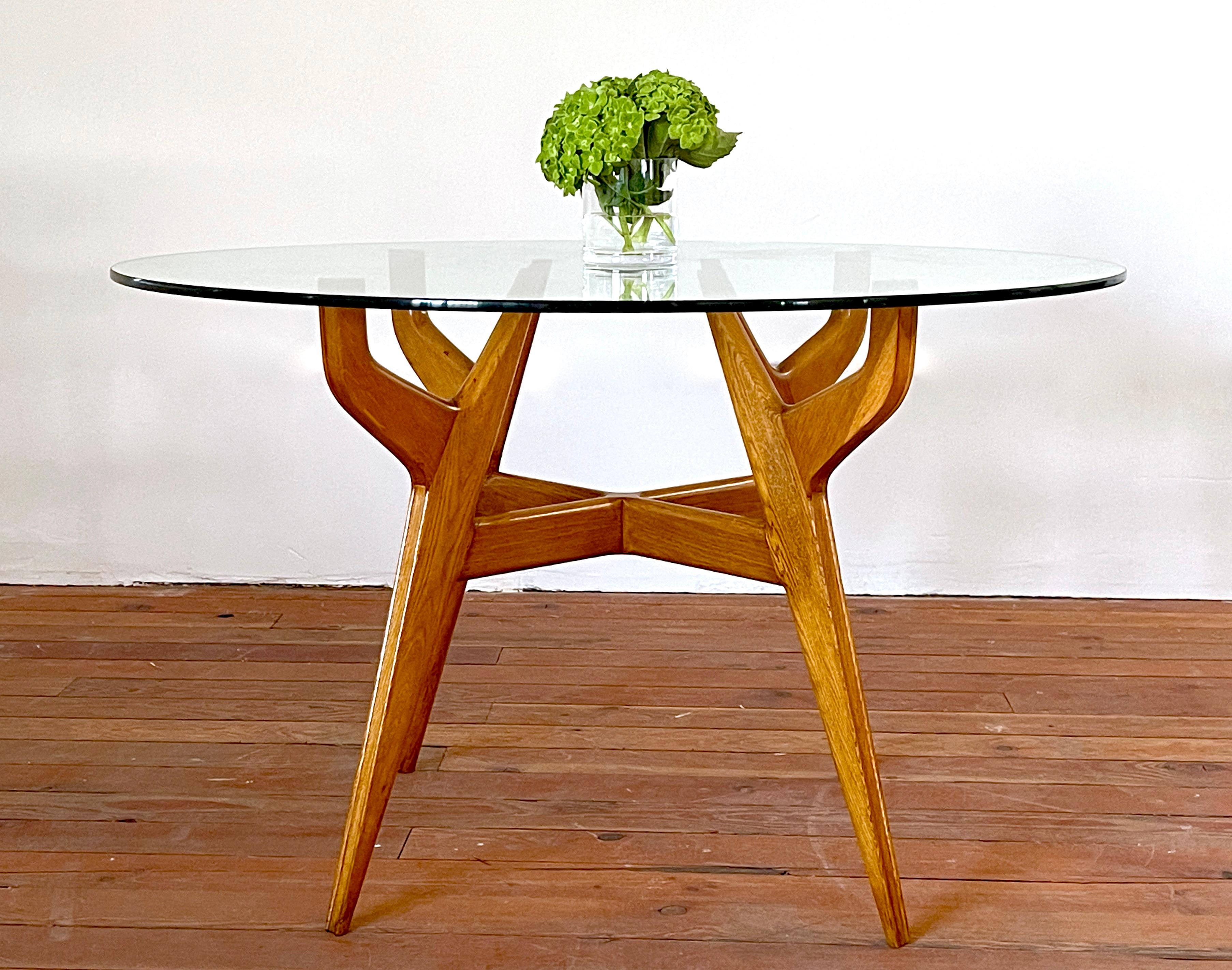Italian Walnut Center Table, 1950's In Good Condition For Sale In Beverly Hills, CA