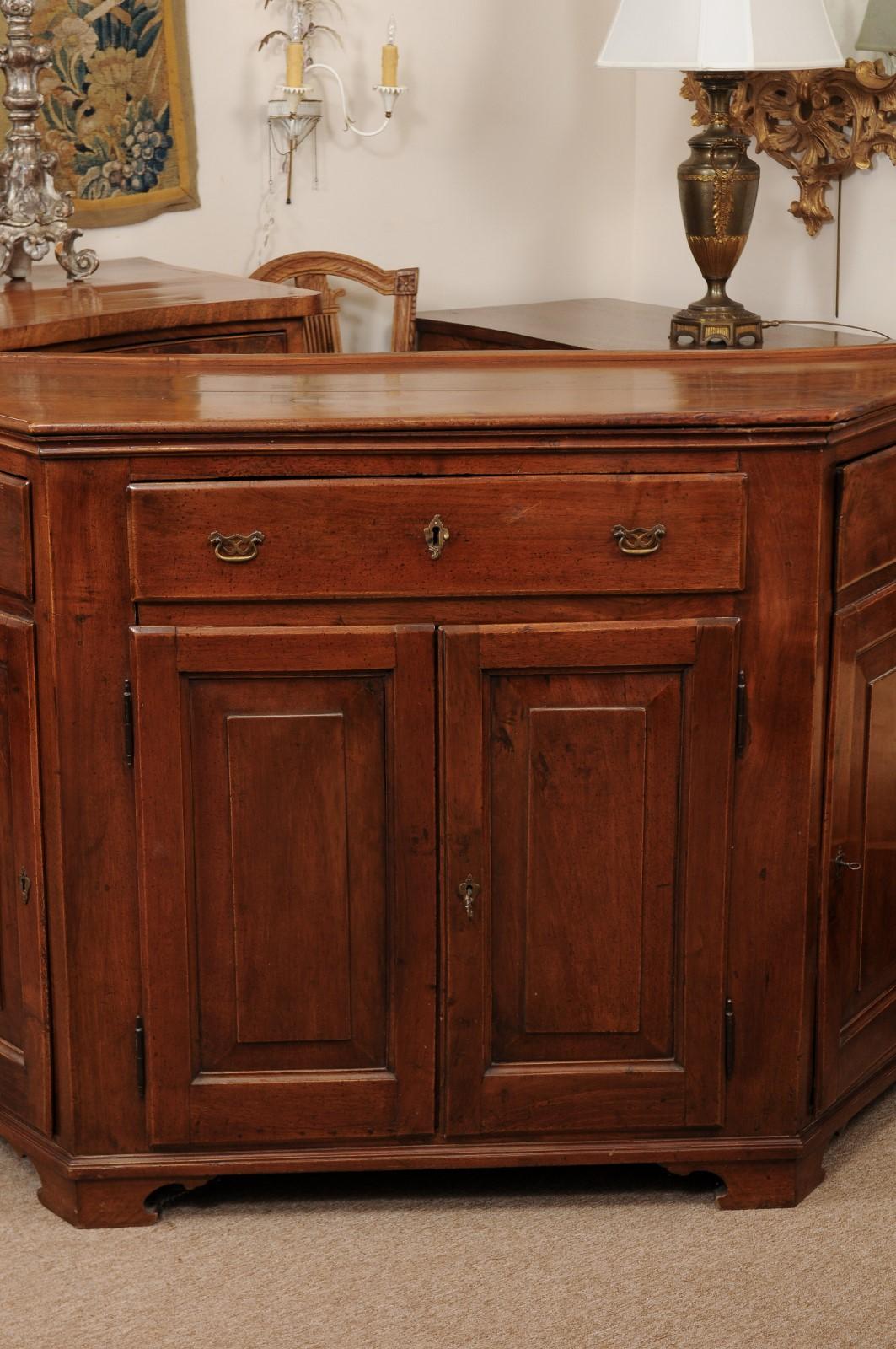 Italian Walnut Credenza, Early 19th Century 14