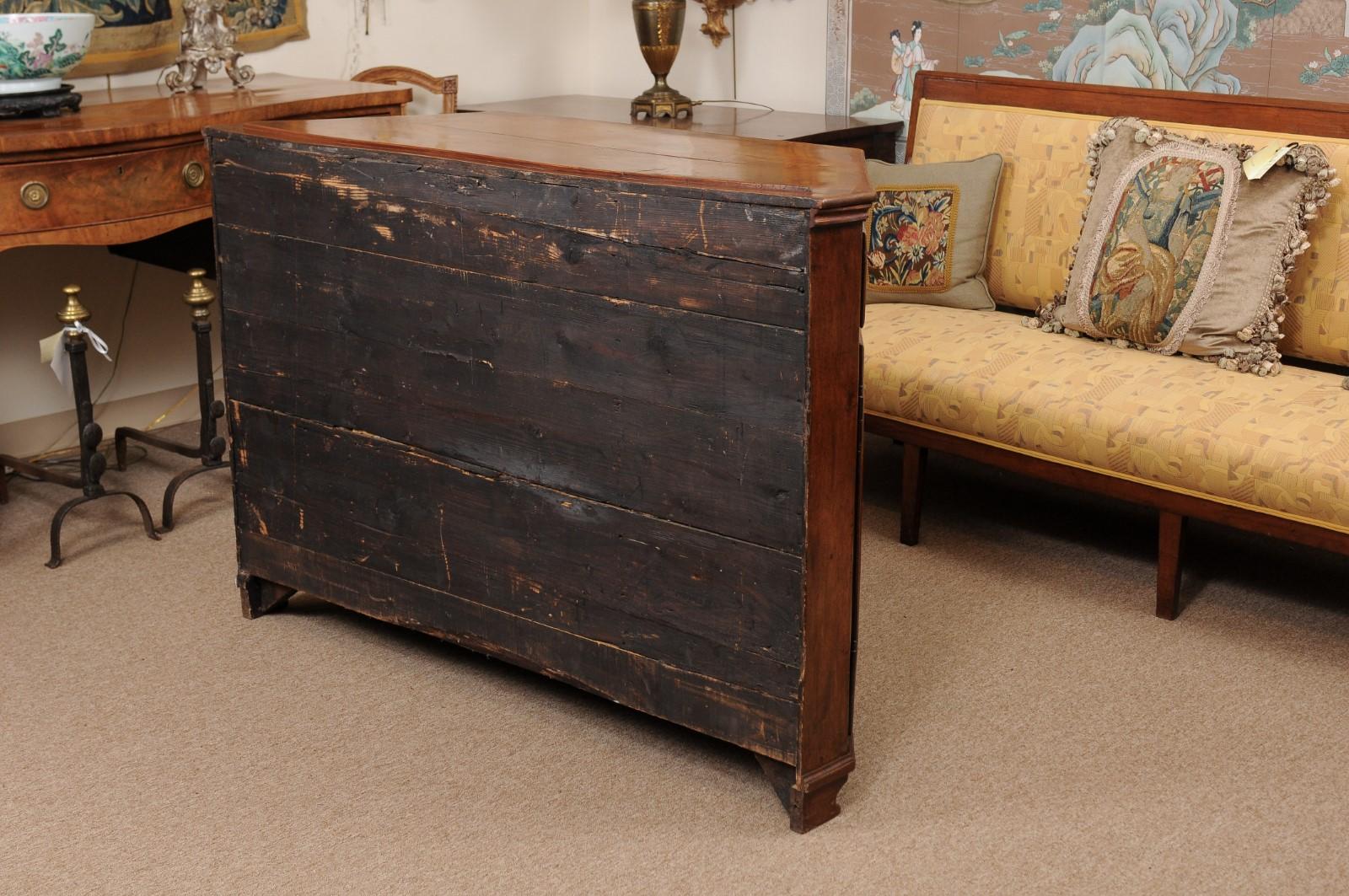 Italian Walnut Credenza, Early 19th Century 3