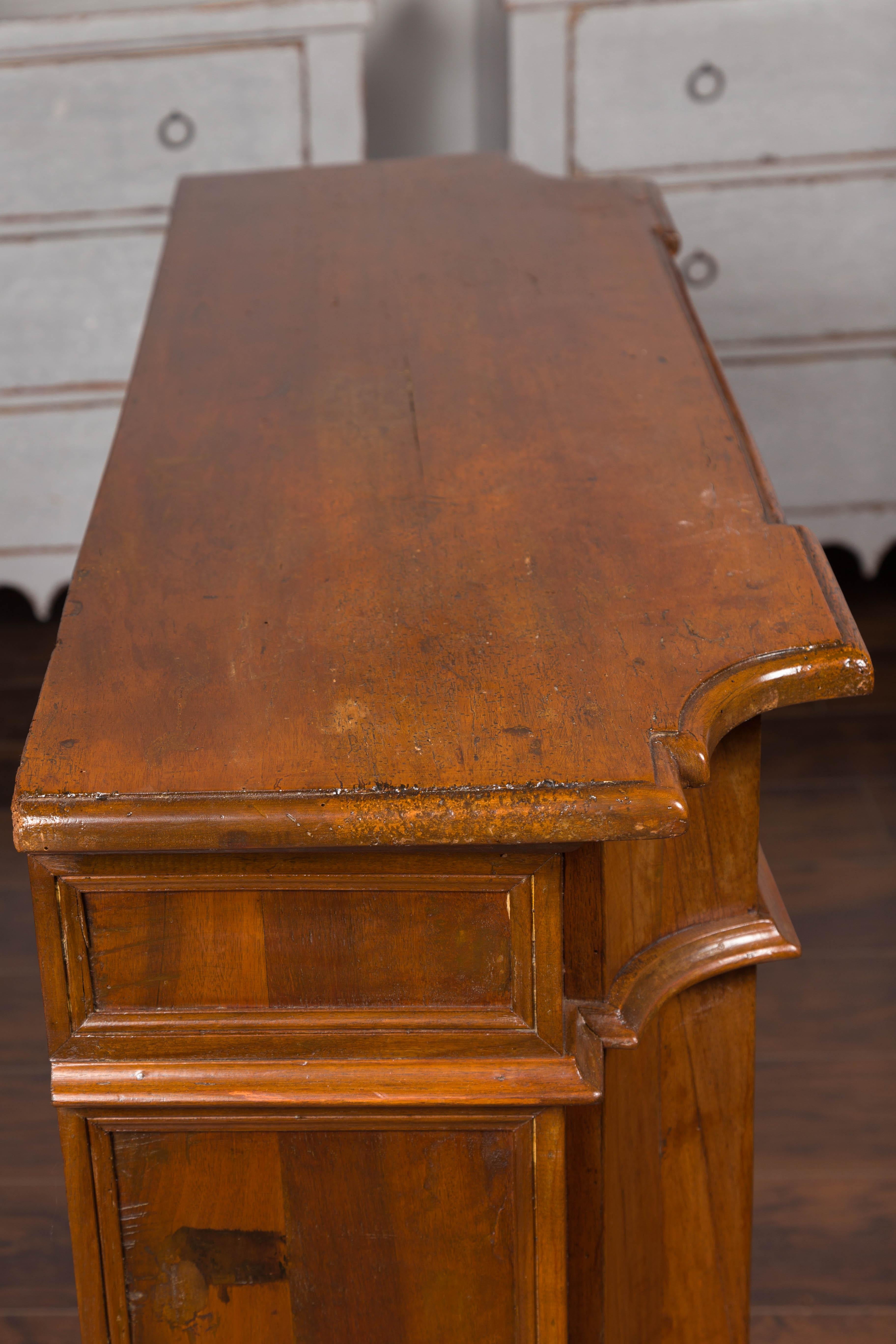 Italian Walnut Credenza with Drawers over Doors and Curving Sides, circa 1860 1