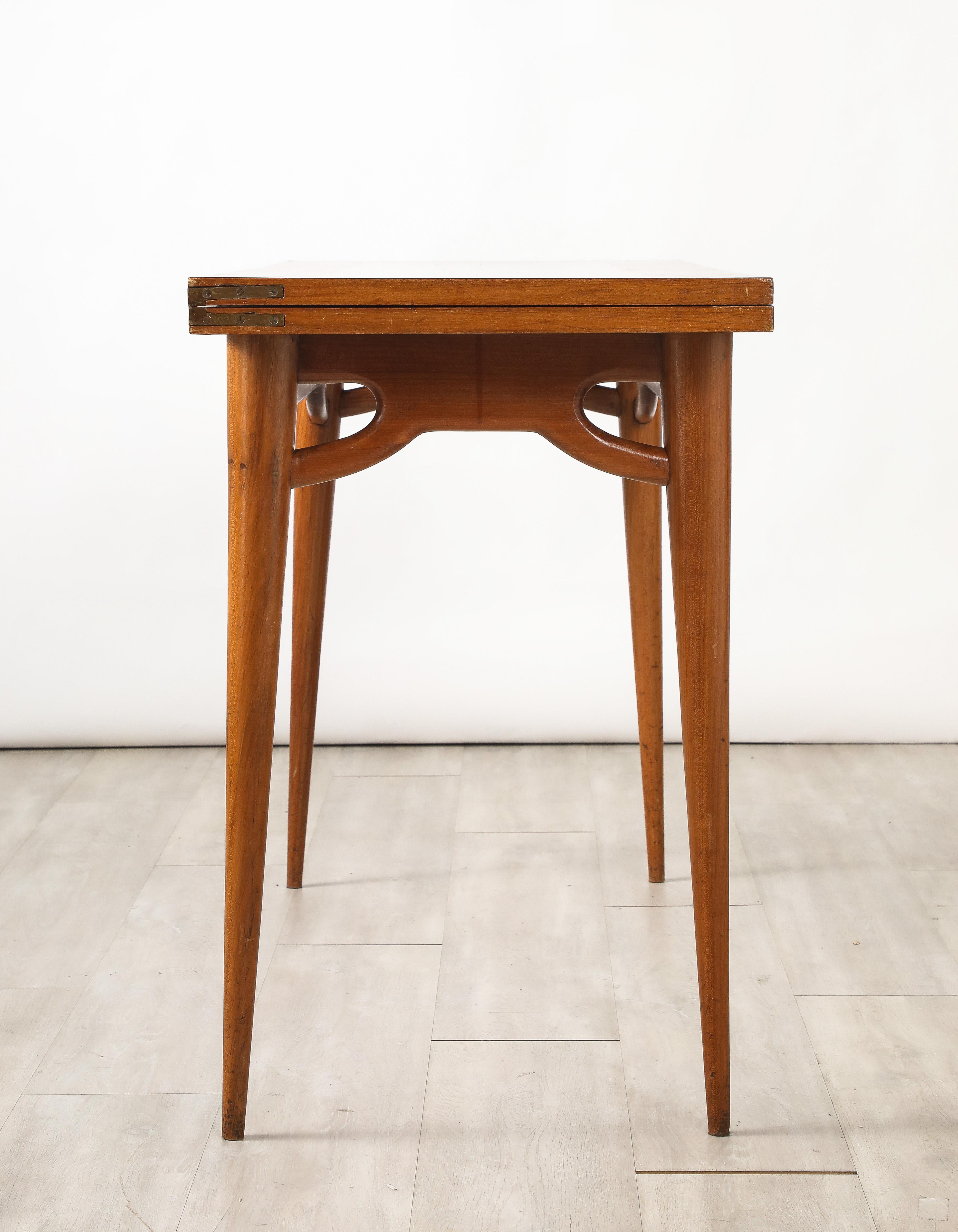 Italian Walnut Flip-Top Console Table, Italy, circa 1950 For Sale 5