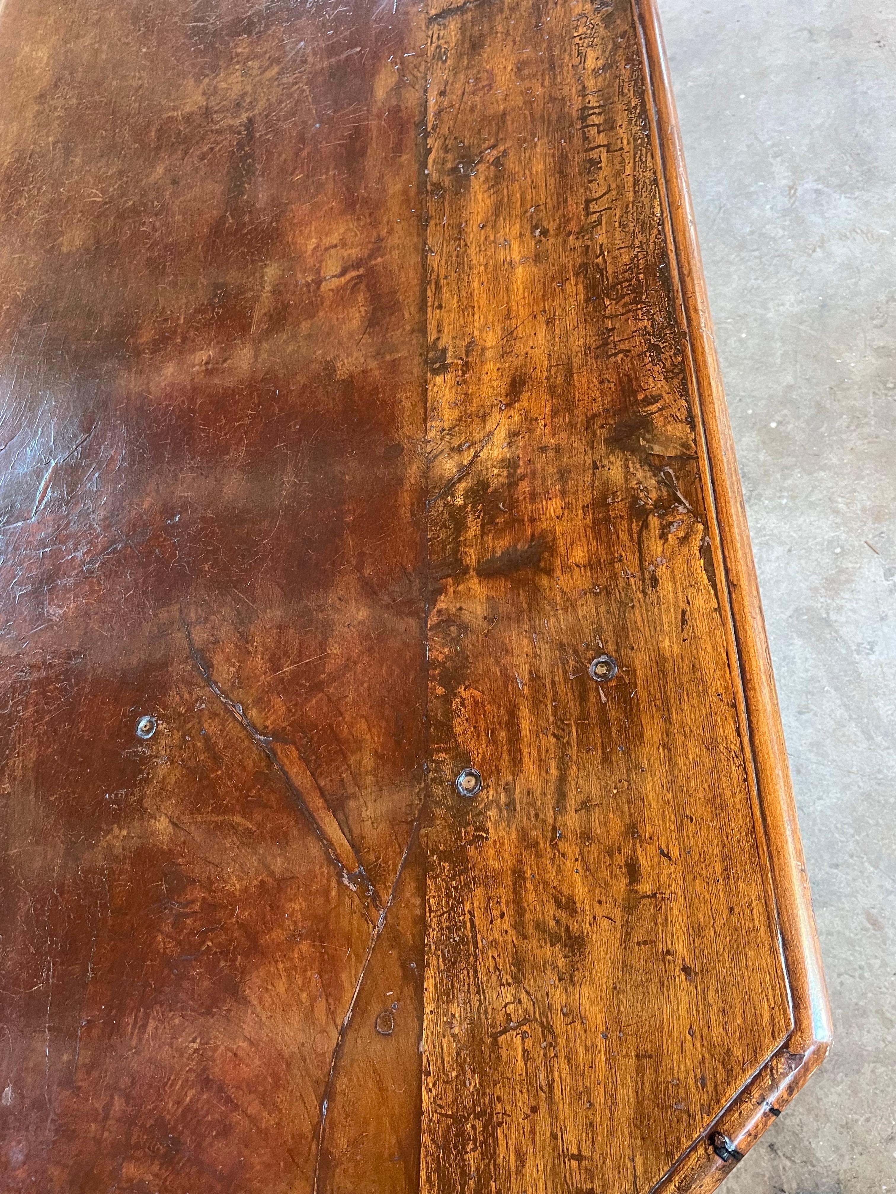 Table de salle à manger Fratino italienne avec pieds en forme de lyre, 18ème siècle en vente 1