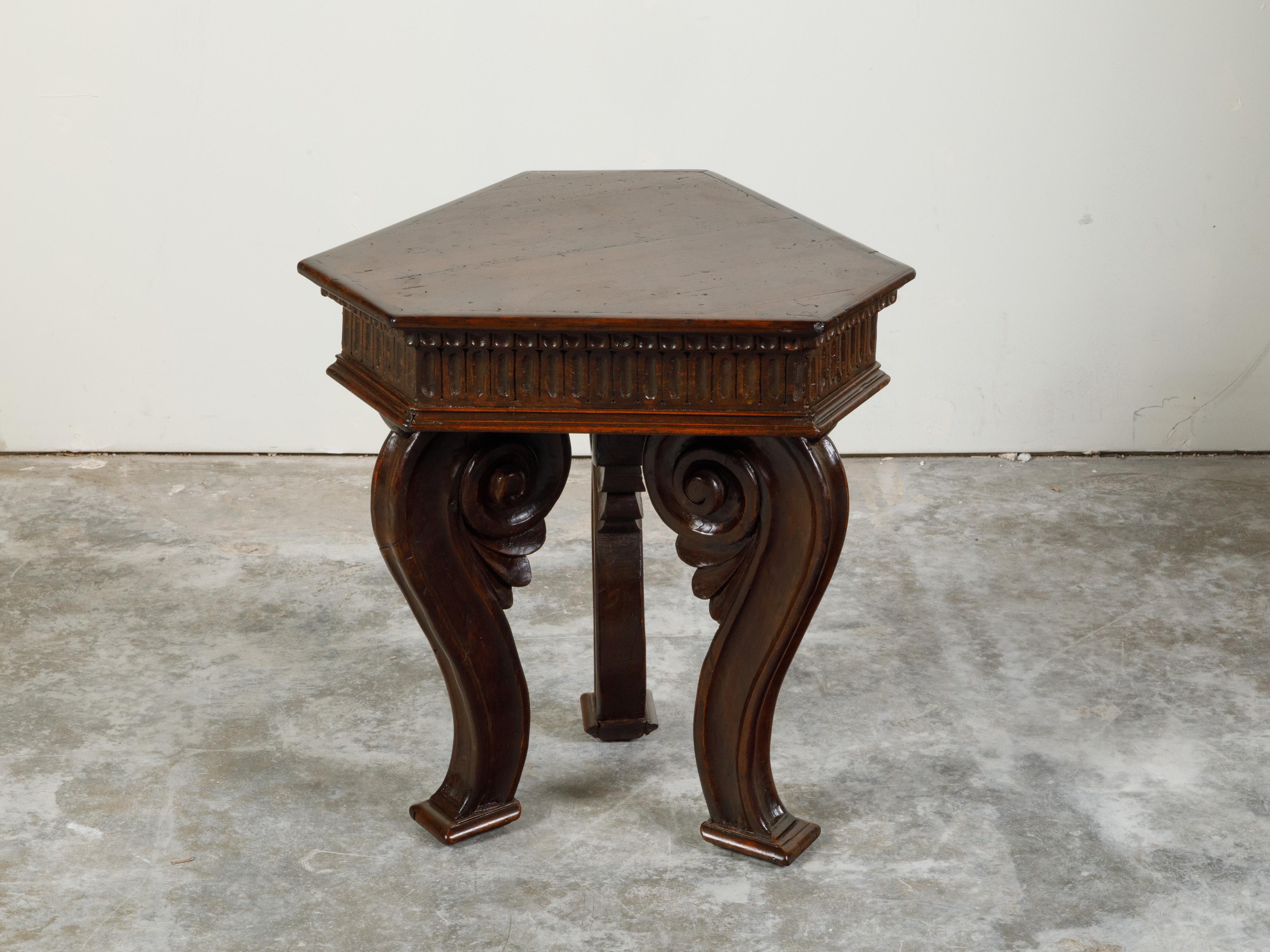 Italian Walnut Late 18th Century Low Side table with Hexagonal Top and Volutes 2