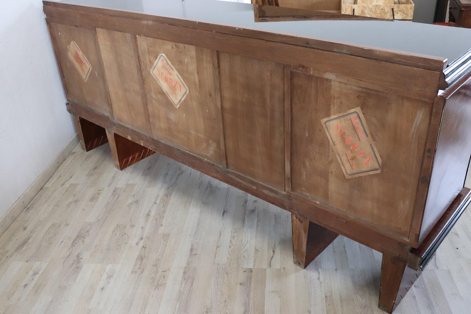 Mid-20th Century Italian Walnut Long Sideboard with Glass Top, of the Period Art Deco For Sale