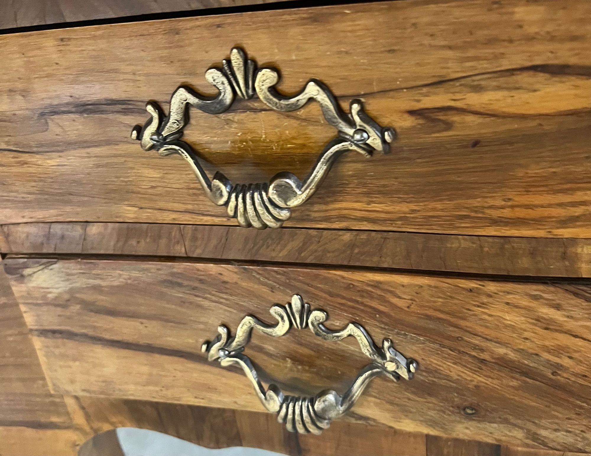 Italian Walnut Louis XV Bombay Style Writing Desk, 1960 For Sale 4