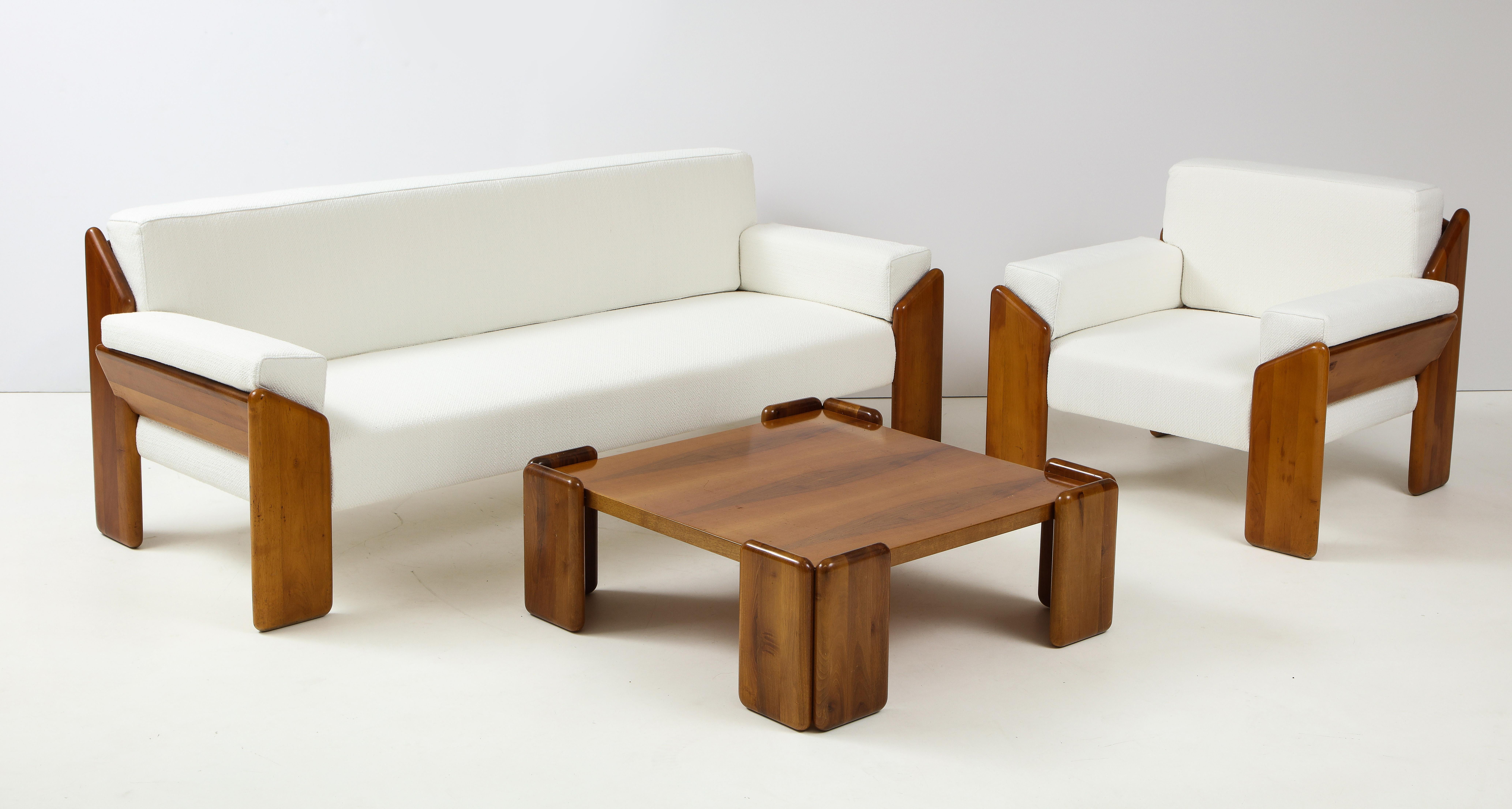 Italian Walnut Low Square Coffee Table by Mobil Girgi, 1970's 5