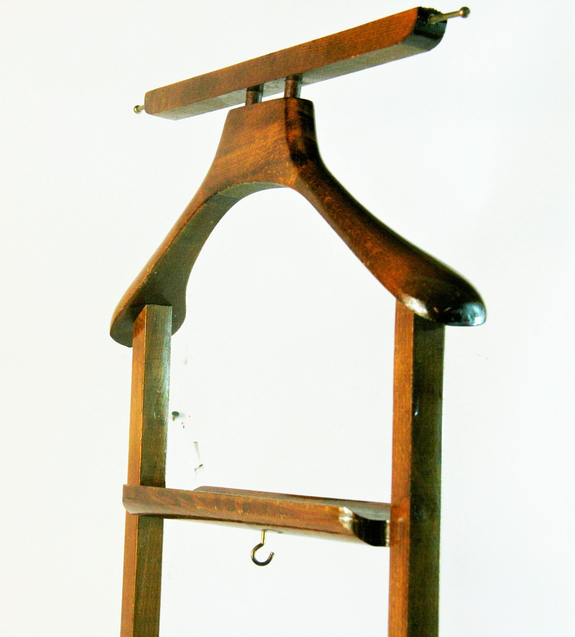 Italienischer Nussbaum Herrenventilator im Angebot 5