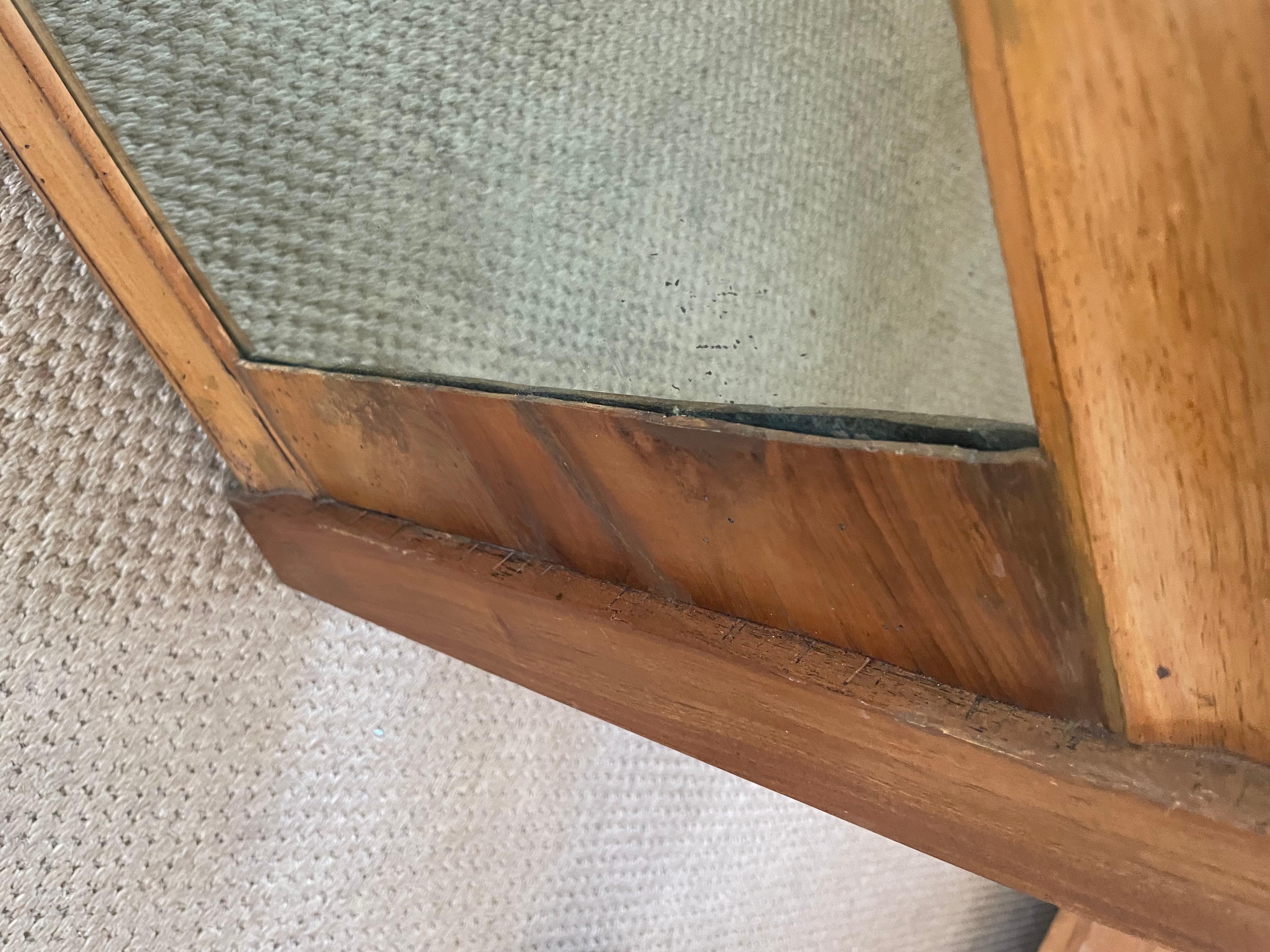 Italian Walnut Mirror In Good Condition For Sale In New York, NY