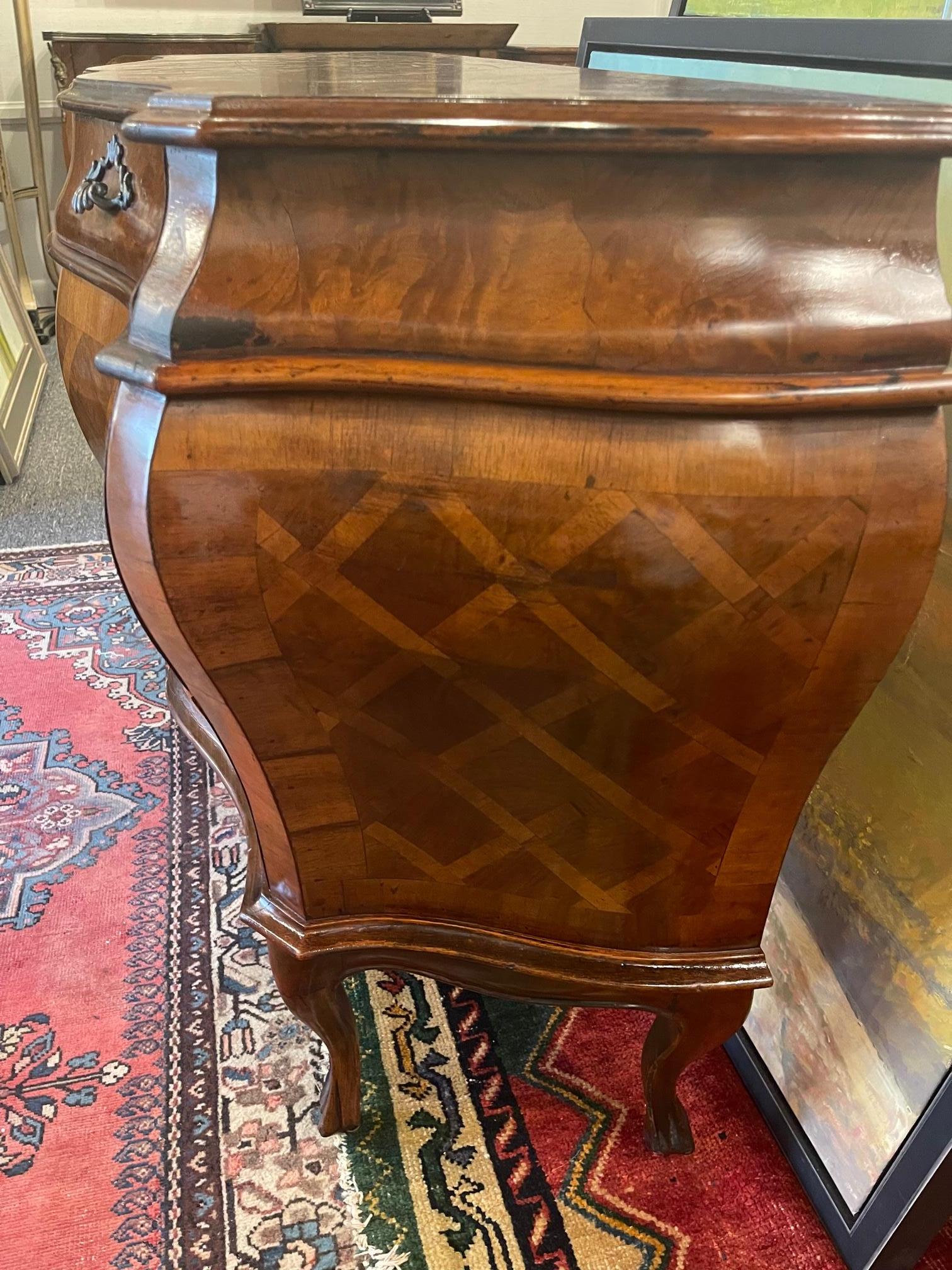 Italian Walnut Parquetry Inlaid Bombe Sided Commode, Early 20th Century For Sale 3