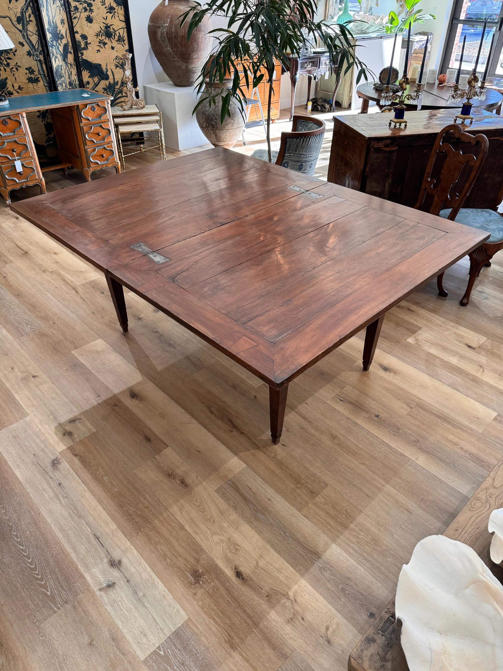 Italian Walnut Rectangular Dining Table, 19th Century, possibly earlier For Sale 9