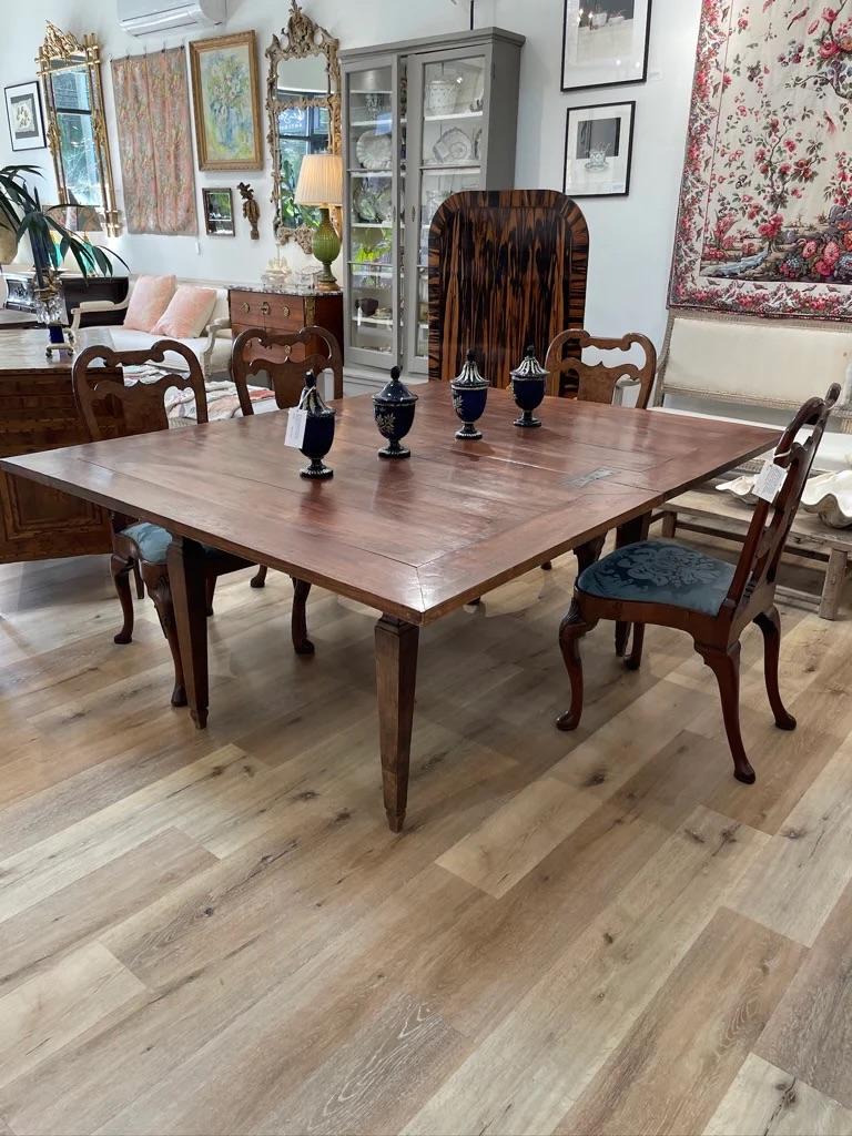 Italian Walnut Rectangular Dining Table, 19th Century, possibly earlier In Good Condition For Sale In Charlottesville, VA