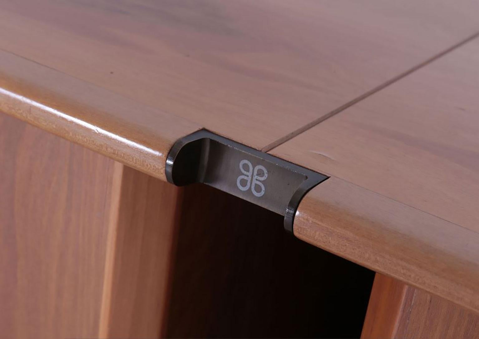 Italian Walnut Scuderia Horizontal Sideboard by Carlo Scarpa for Bernini 1