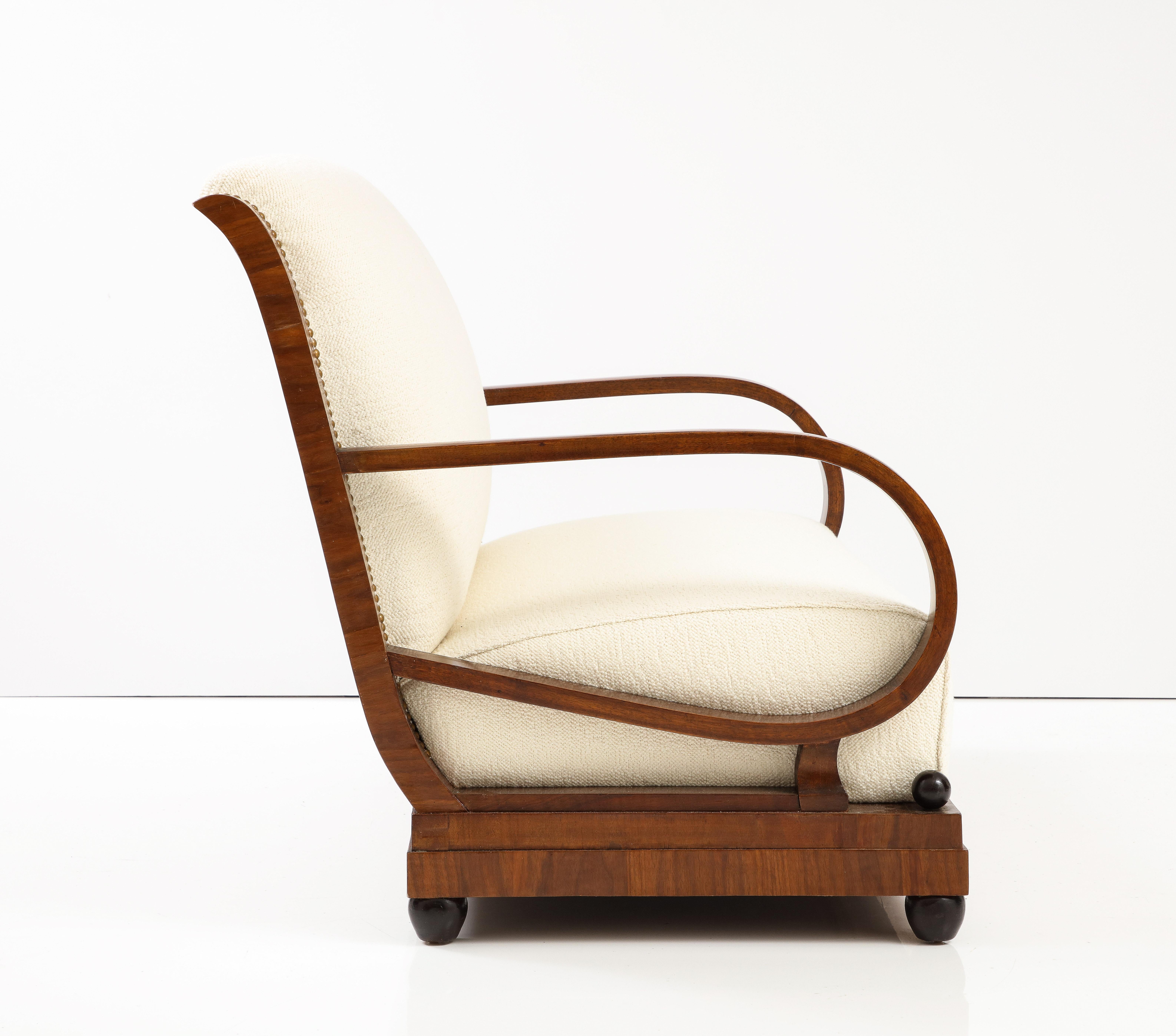 Italian Walnut Settee, circa 1920 1