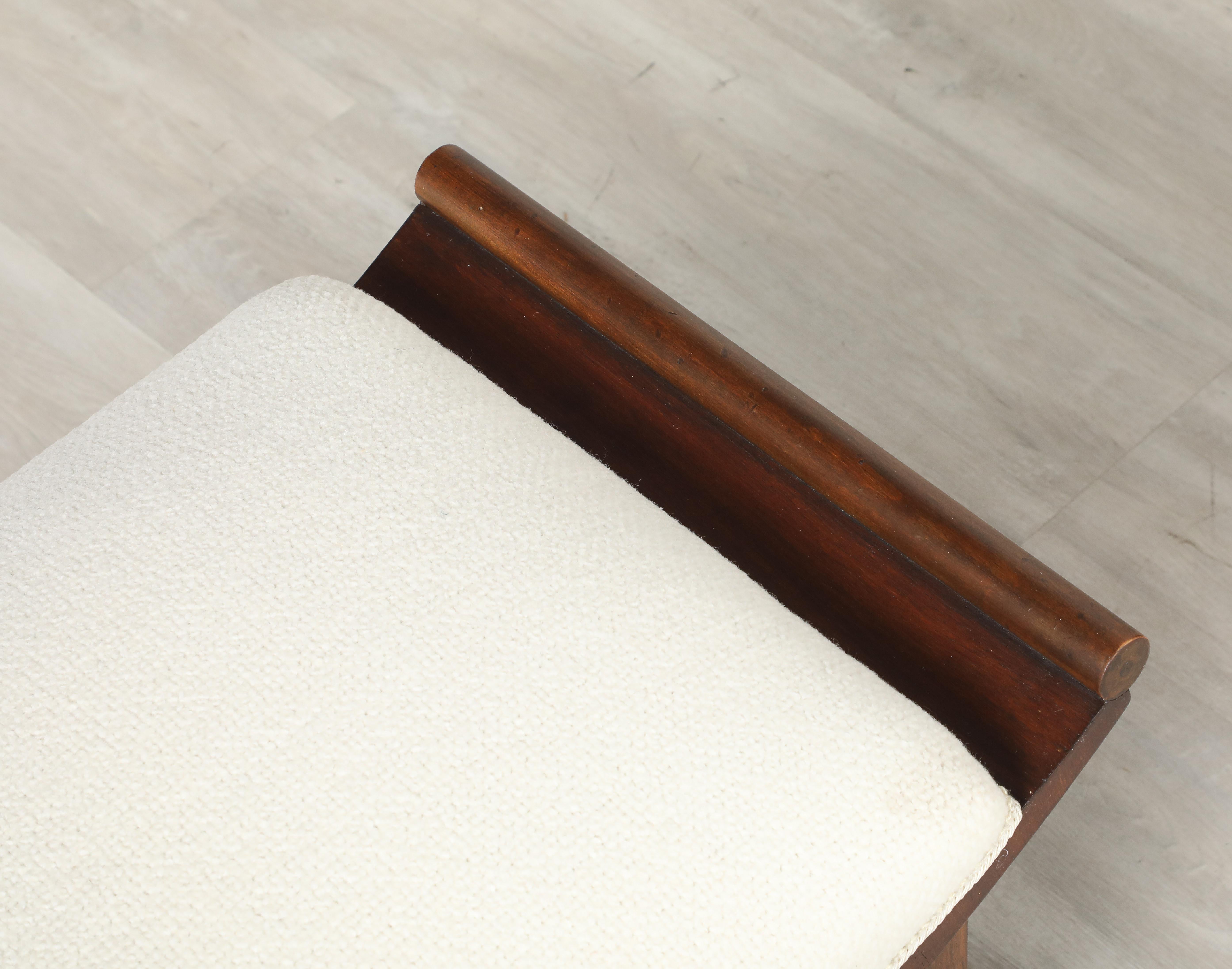 Italienischer Nussbaum-Hocker, um 1940 im Angebot 5