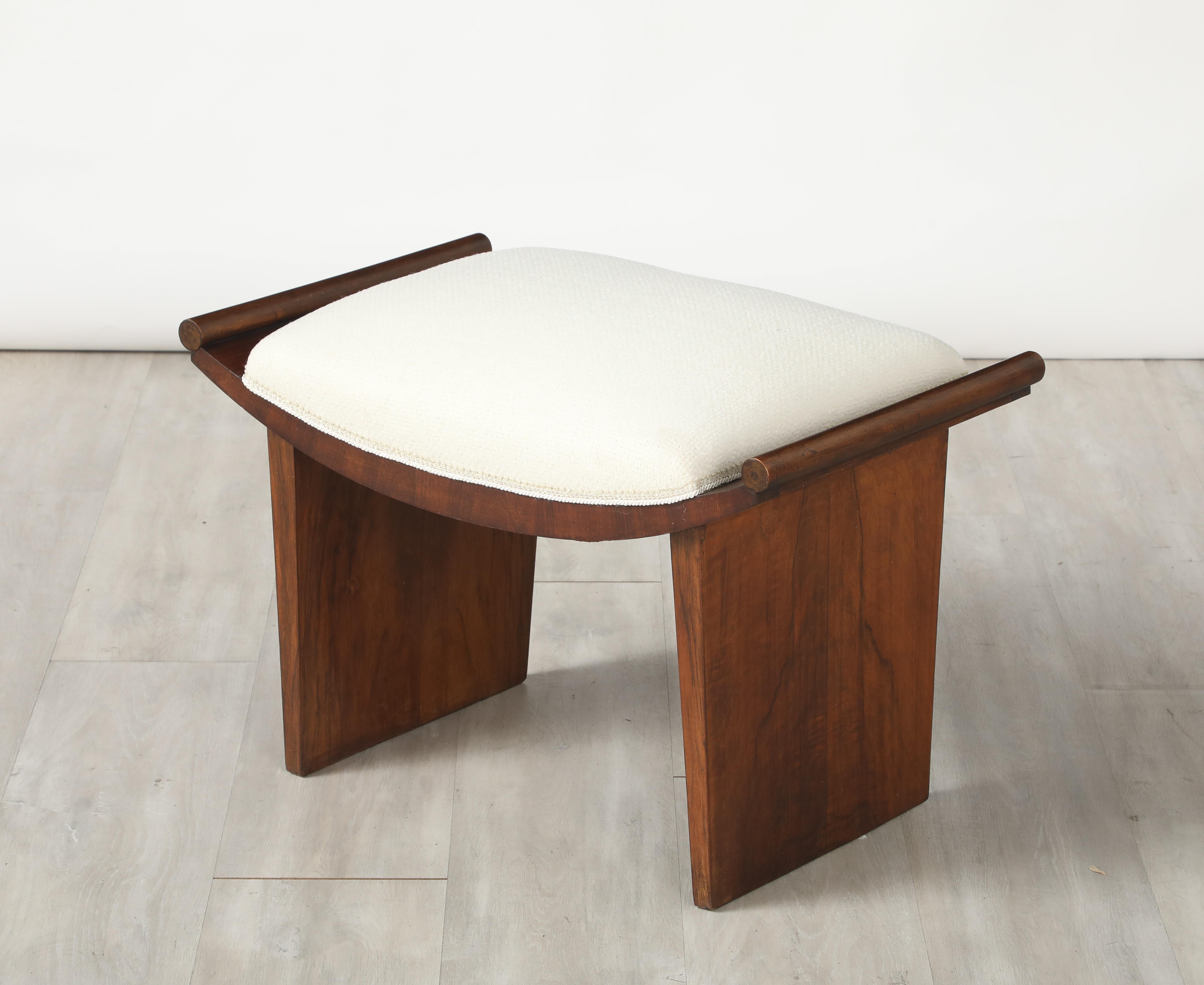 Italienischer Nussbaum-Hocker, um 1940 im Angebot 6