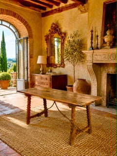 Italian Walnut Trestle Table - Circa 1730