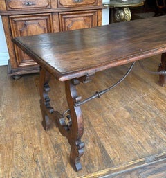 Italian Walnut Trestle Table, circa 1740