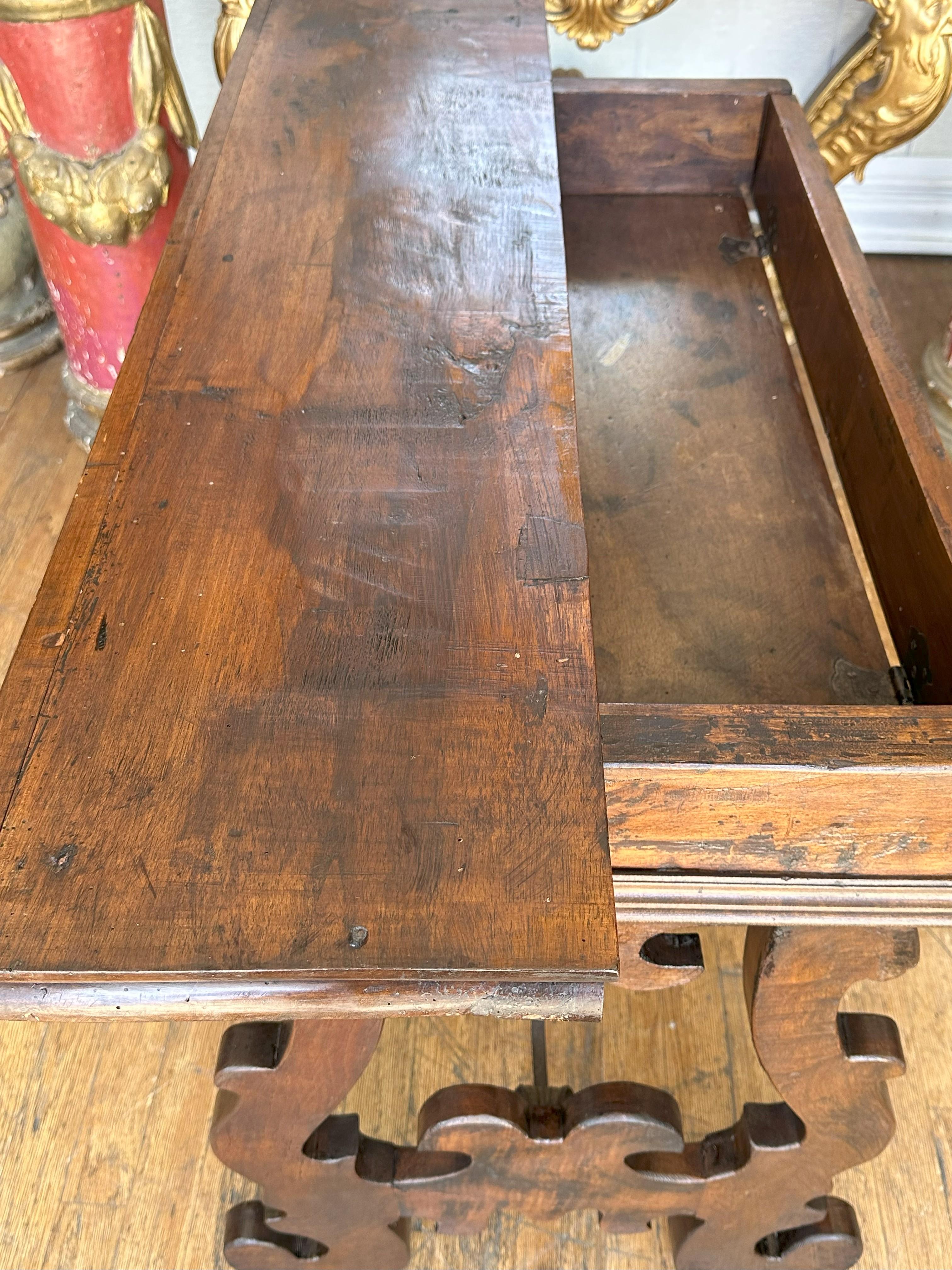 Italian Walnut Writing Table - Circa 1800 For Sale 3