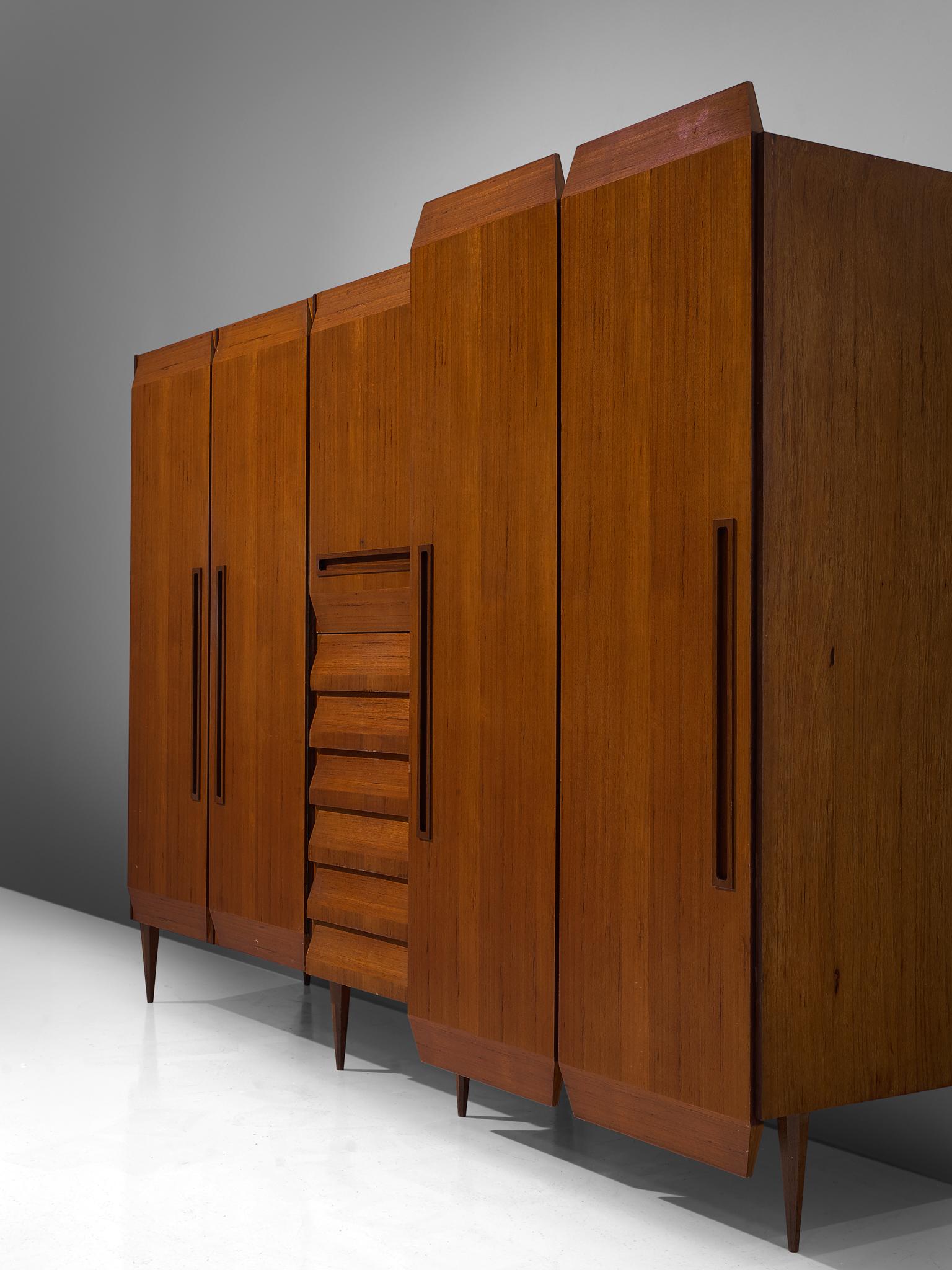 Italian Wardrobe in Teak, 1960s In Good Condition In Waalwijk, NL