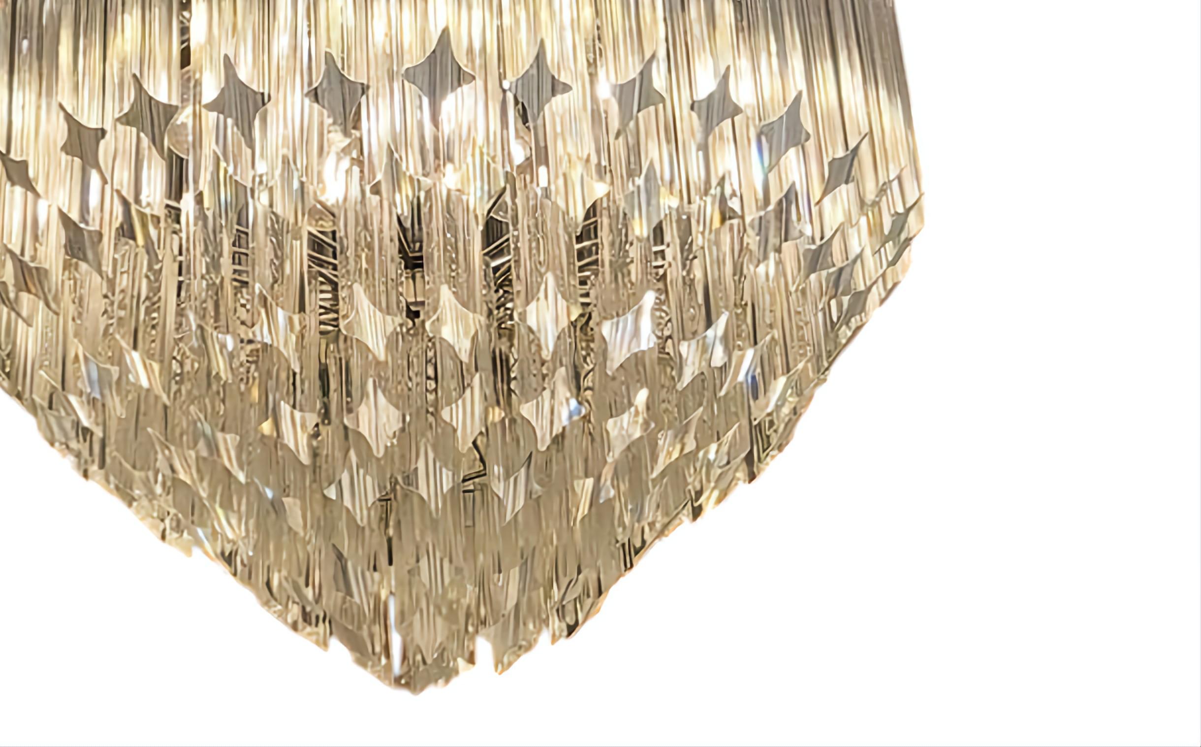 Art Déco Lampadario italiano in cristallo a cascata in vendita