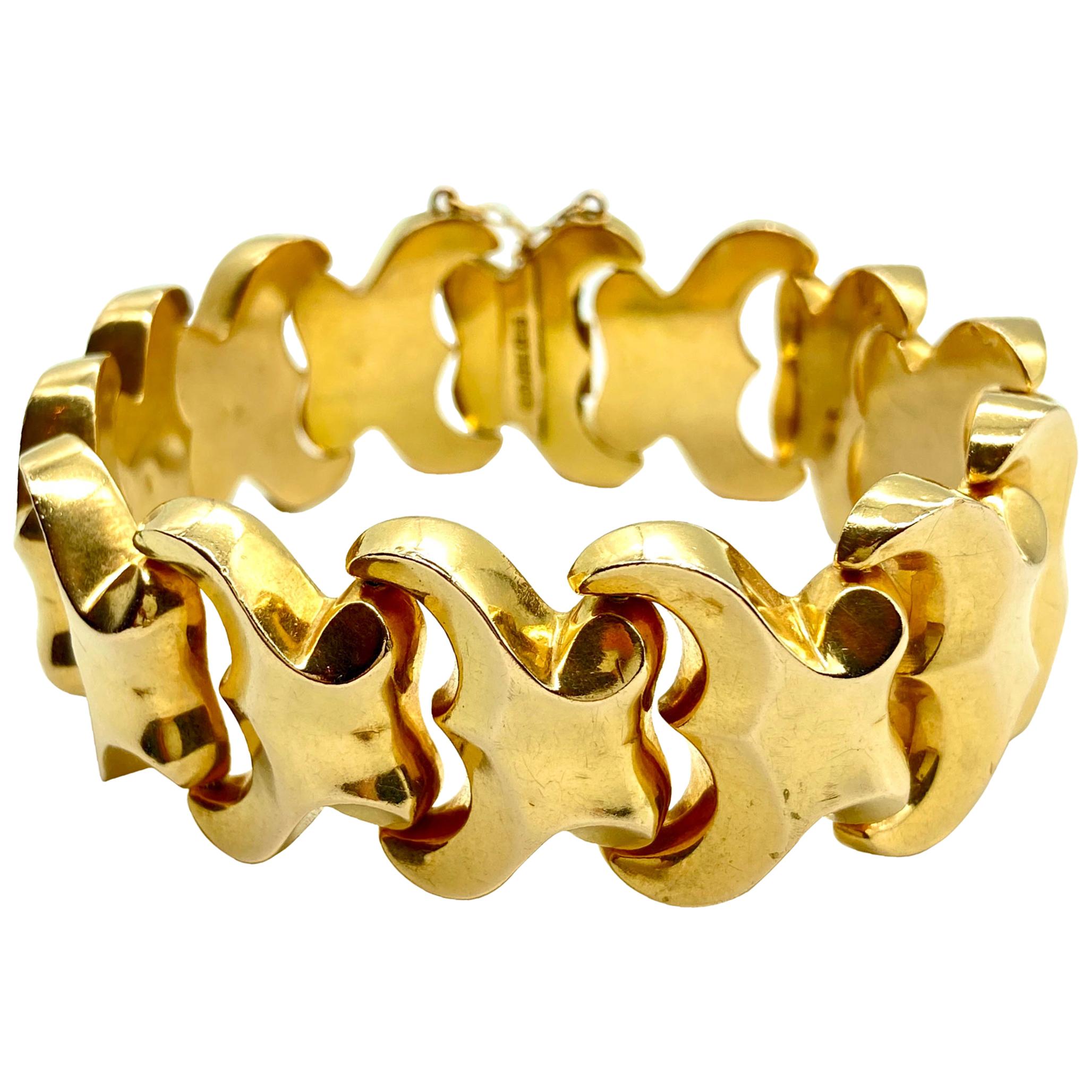 Italian Wavy Yellow Gold Link Bracelet