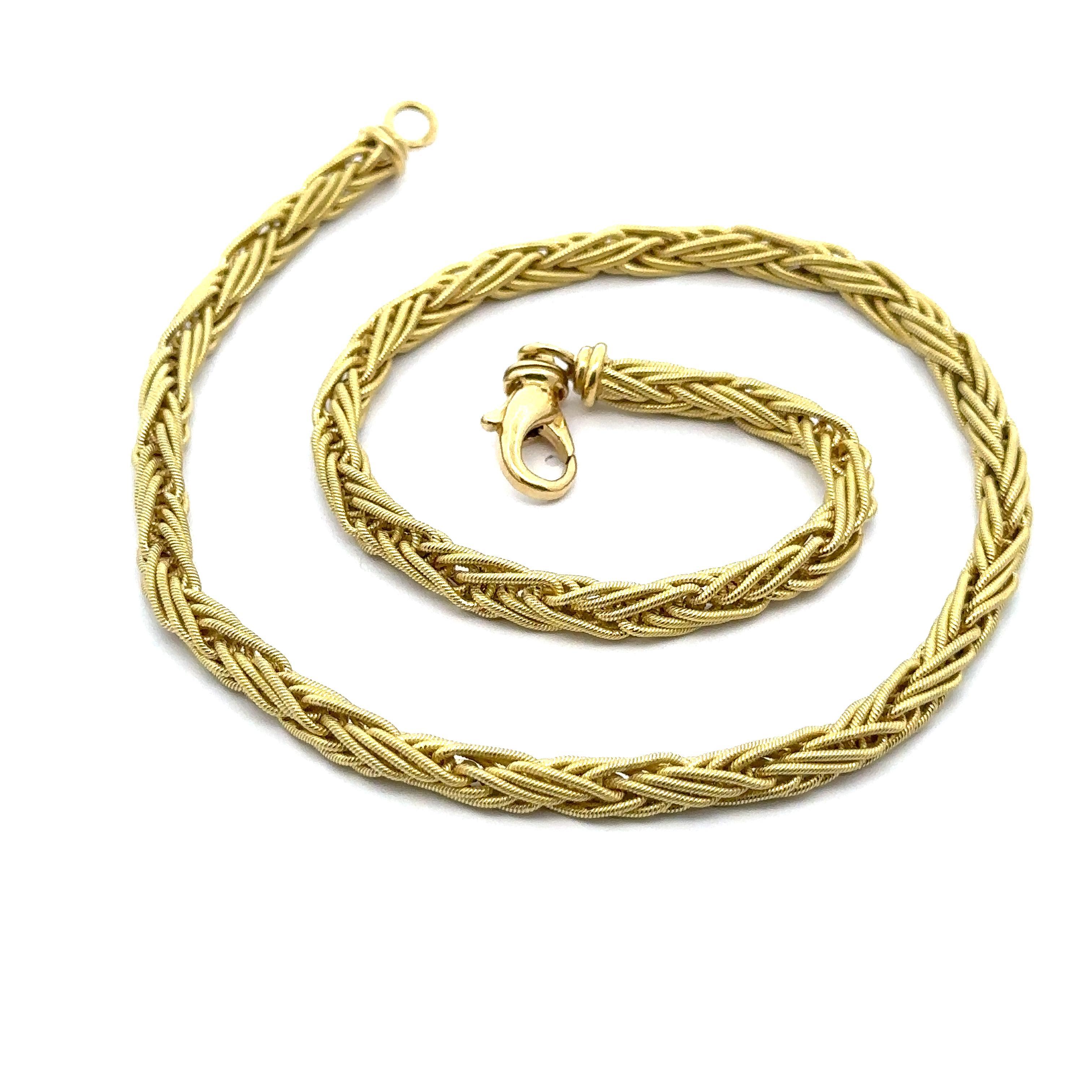 Chaîne de collier italienne en or 18 carats tressée et texturée de 15 pouces Pour femmes en vente