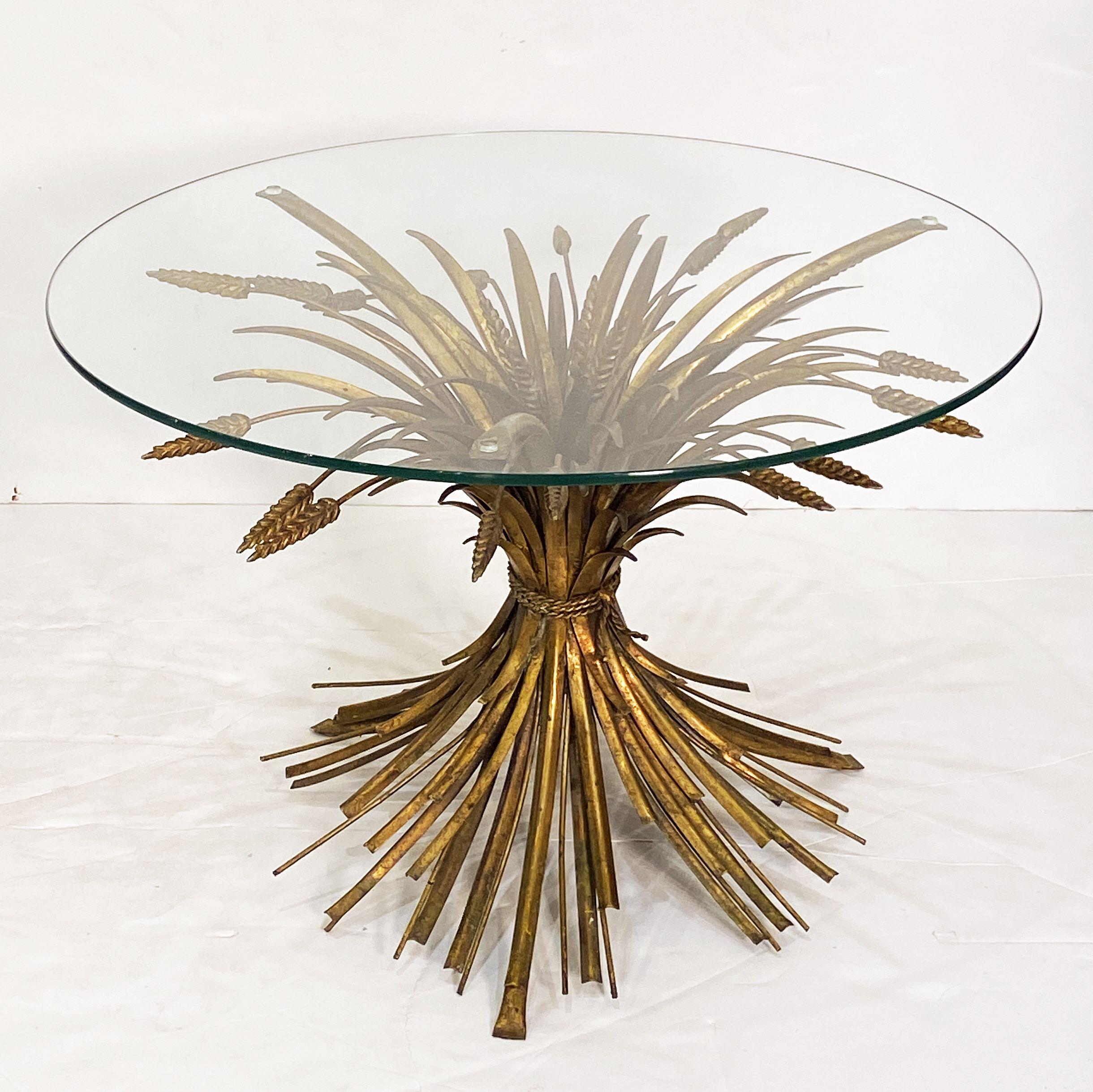 Hollywood Regency Italian Wheat Sheaf Low Table of Gilt Metal with Round Top of Glass