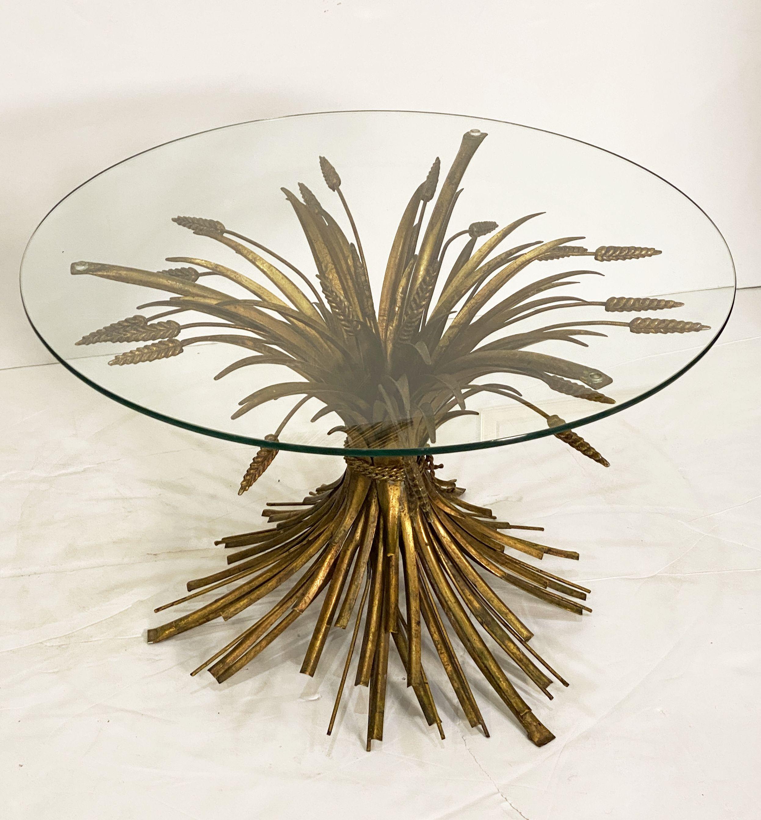 Italian Wheat Sheaf Low Table of Gilt Metal with Round Top of Glass In Good Condition In Austin, TX