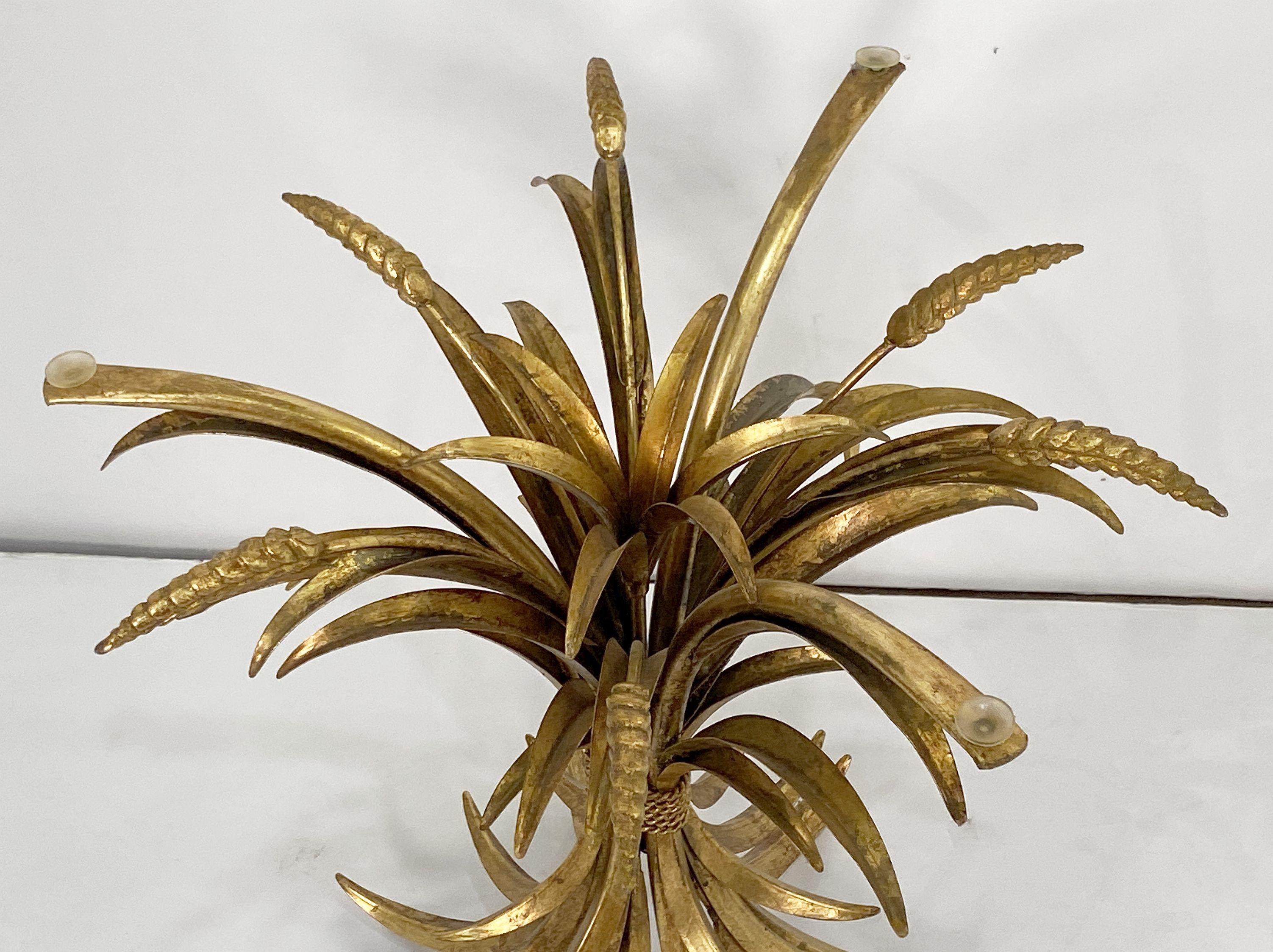 Italian Wheat Sheaf Low Table of Gilt Metal with Round Top of Glass 4