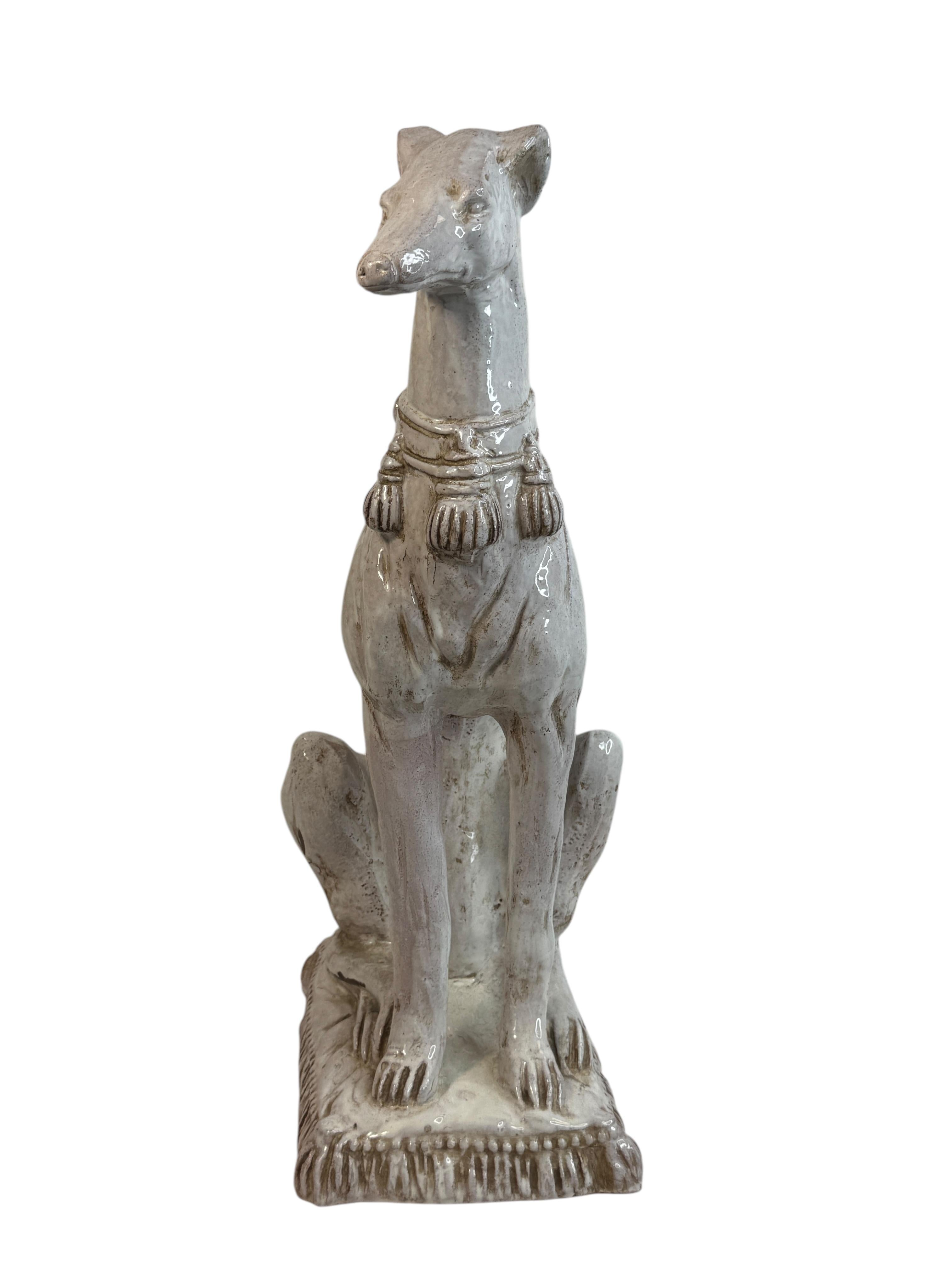 Italiano Statua di cane Whippet Greyhound in terracotta Vintage, anni '60 in vendita
