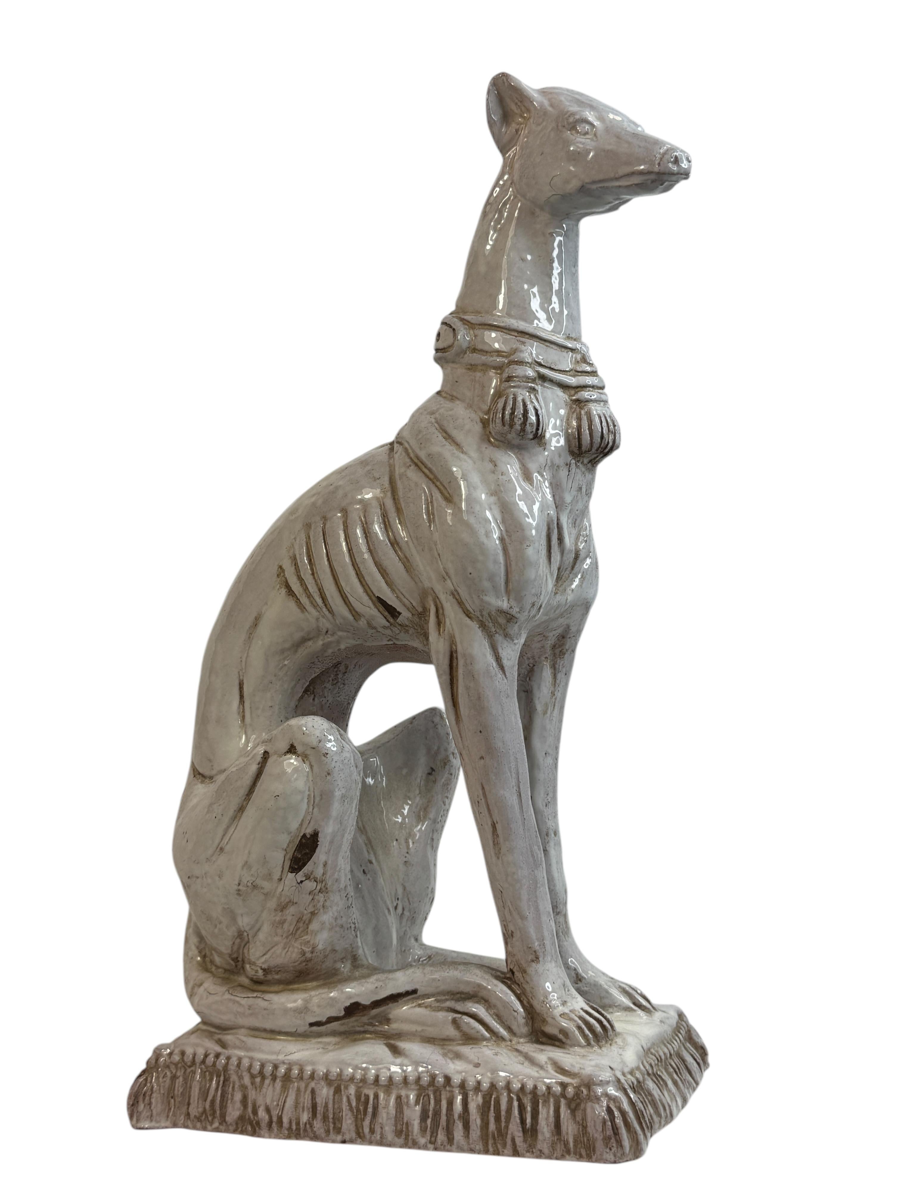 Statua di cane Whippet Greyhound in terracotta Vintage, anni '60 In condizioni buone in vendita a Nuernberg, DE