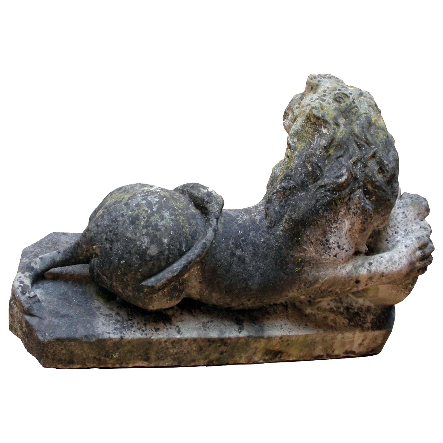 Italian White Carrara Marble Sculpture of a Lion, Northern Italy, 17th Century