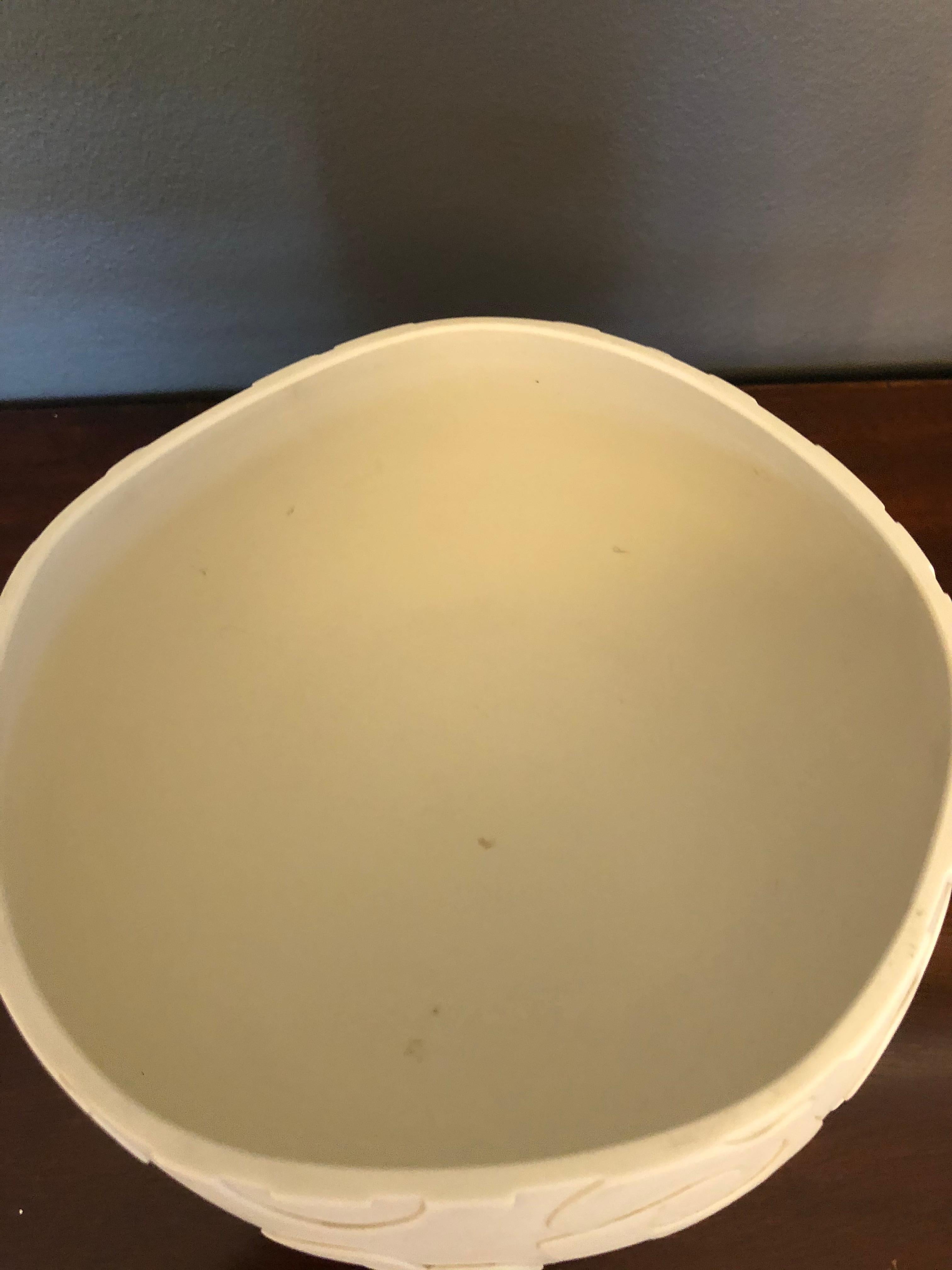 Late 20th Century Italian White Ceramic Bowl Attributed to Paola Lenti