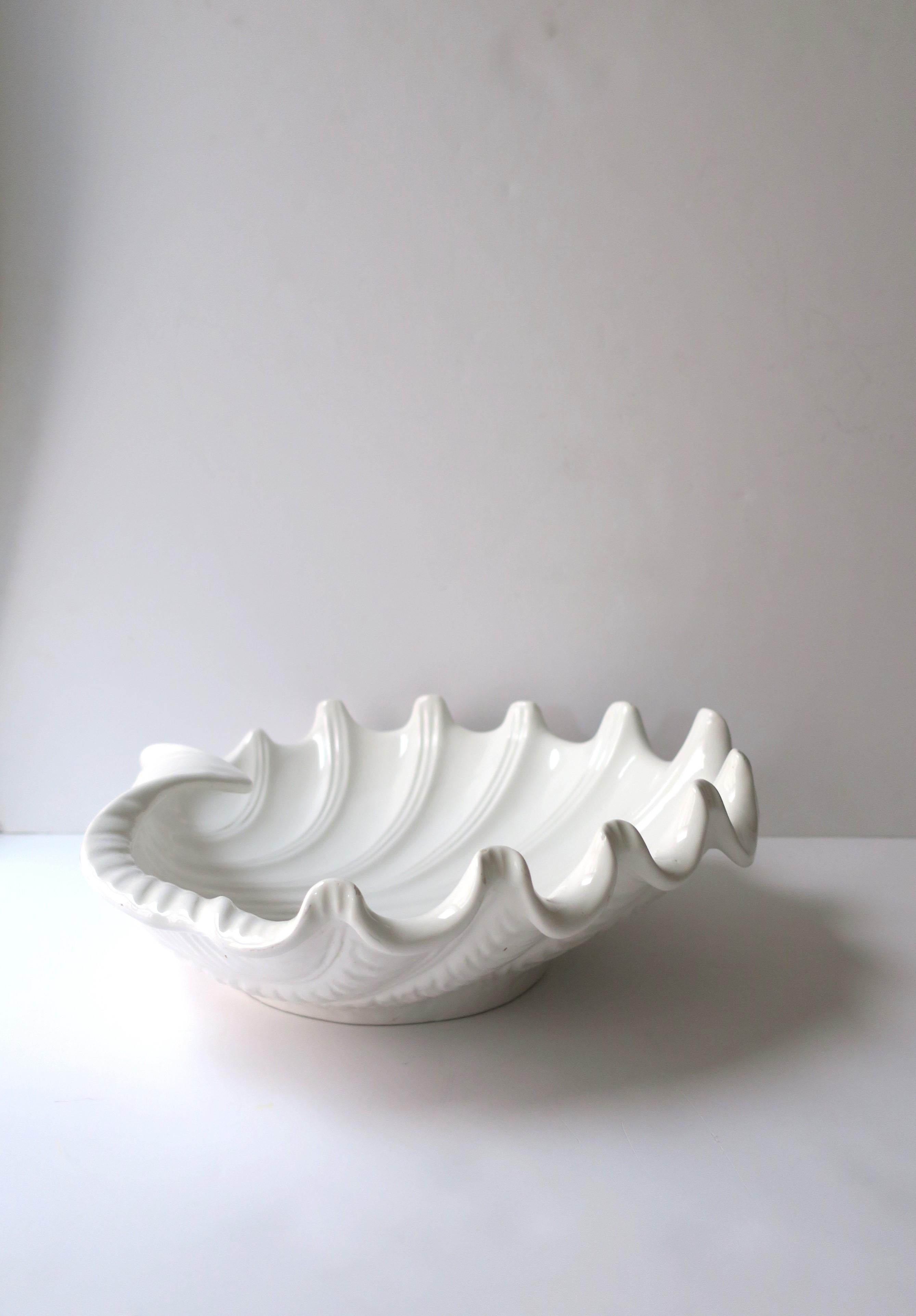 Italian White Ceramic Seashell Clam Shell Centerpiece Bowl For Sale 2
