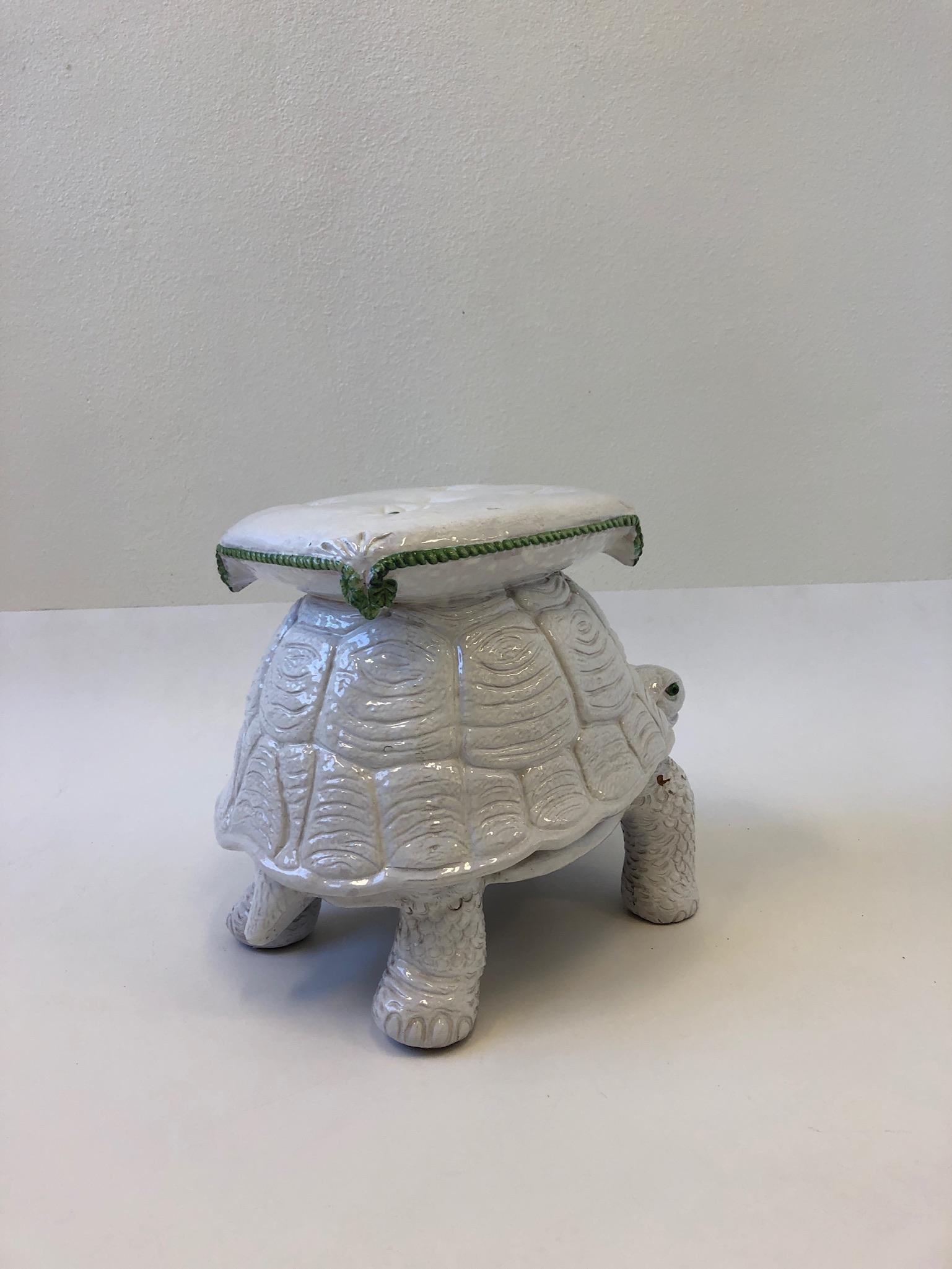 tortoise table white
