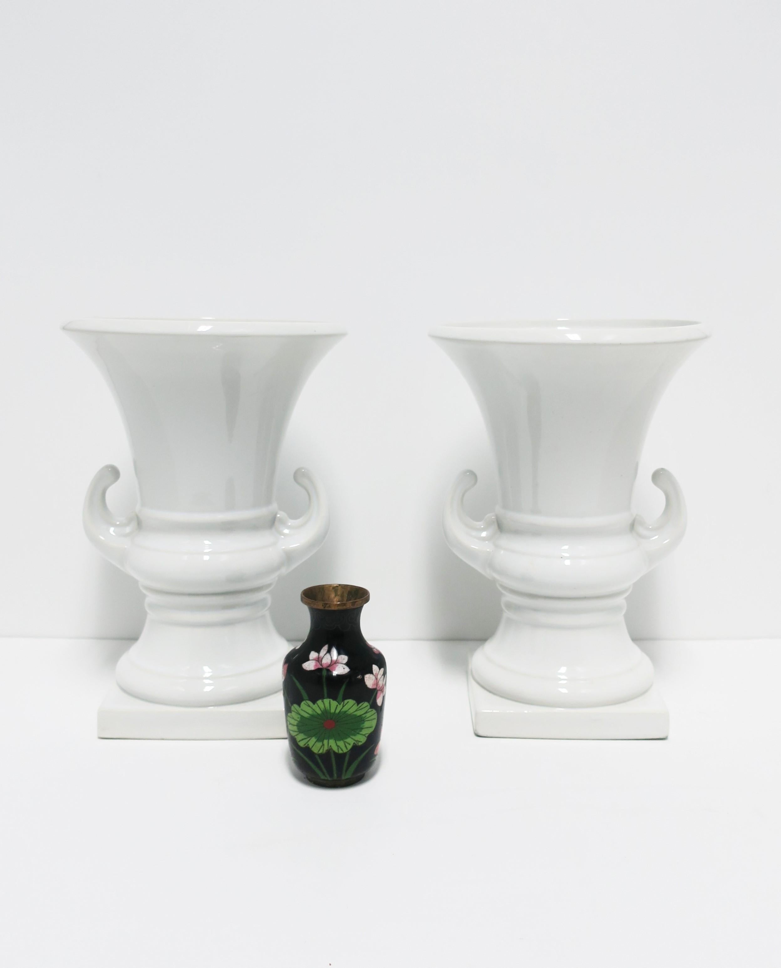 Italian White Ceramic Urns Neoclassical Style, Pair For Sale 4