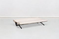 Italian White Fabric, D70 Sofa by Osvaldo Borsani for Tecno, 1954