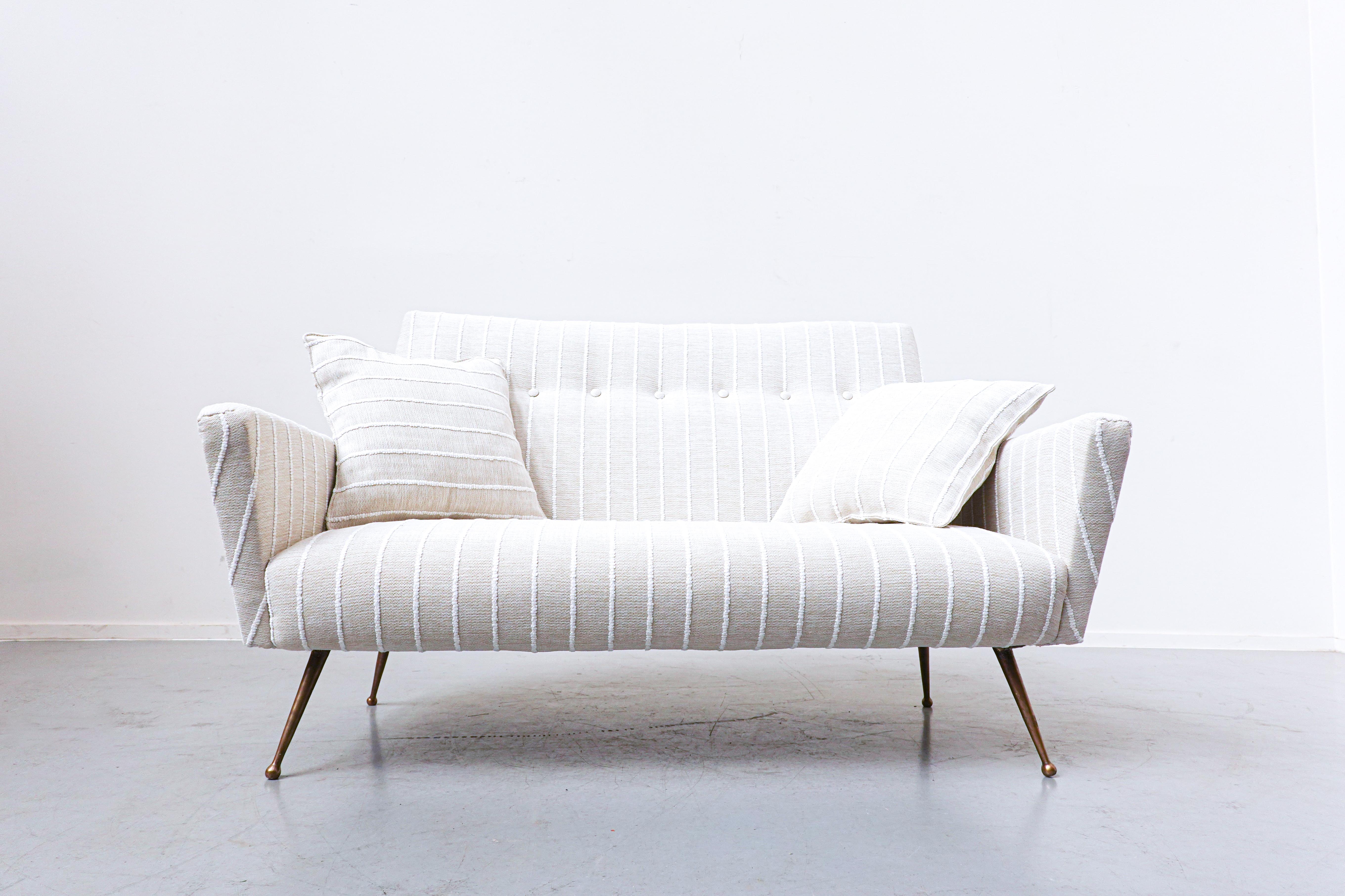 Italian white fabric sofa, 1950s - New upholstery
European.