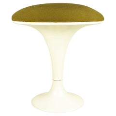 Tabouret italien de l'ère spatiale en fibre de verre blanche et assise vert olive