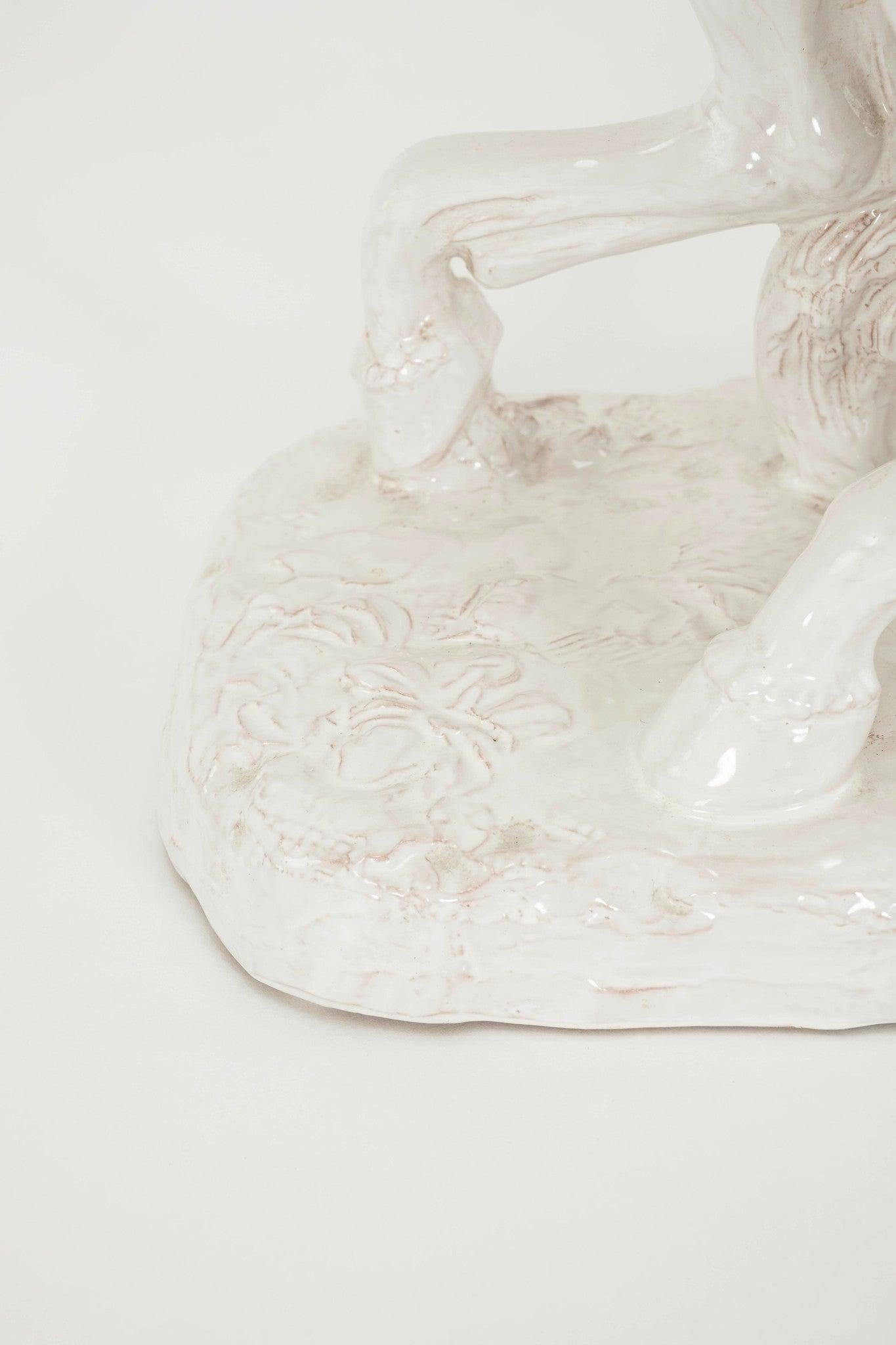 Escultura italiana de caballo de terracota esmaltada en blanco Terracota en venta