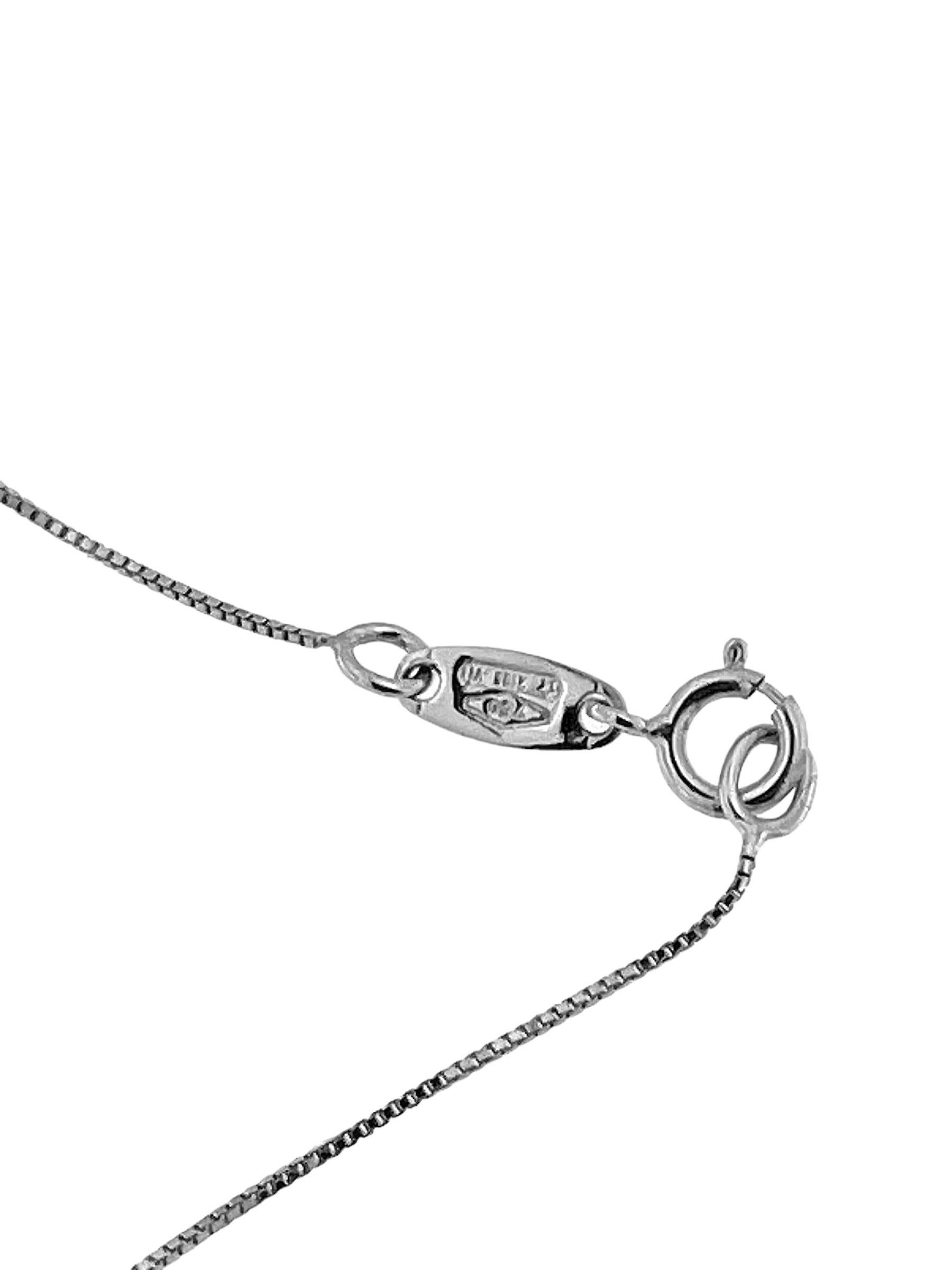 Collana con croce in oro bianco con diamanti di Four Line in vendita 1