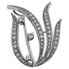 Italian White Gold Leaves Pendant with Diamonds