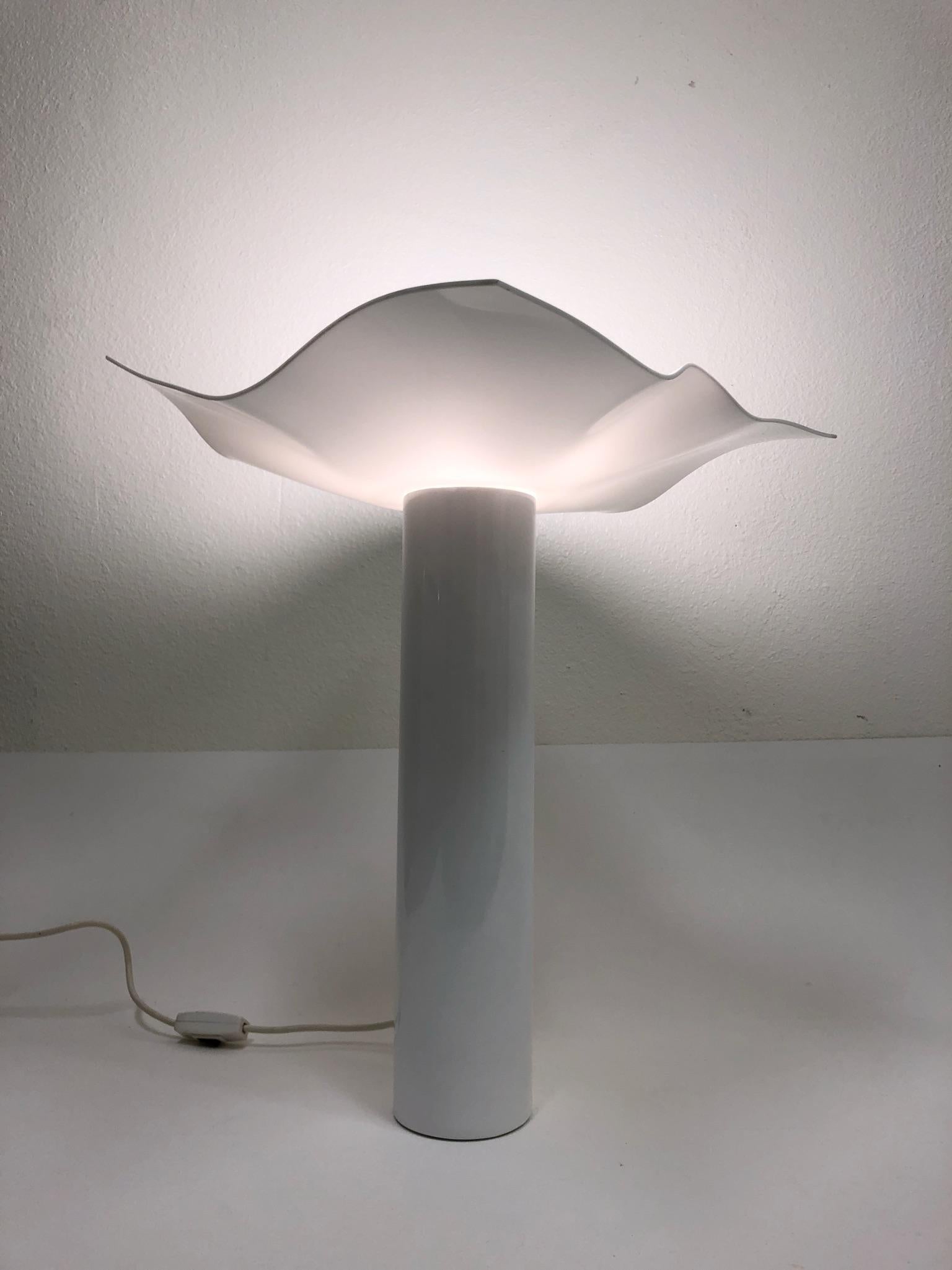 Italian White Handkerchief Table Lamp 1