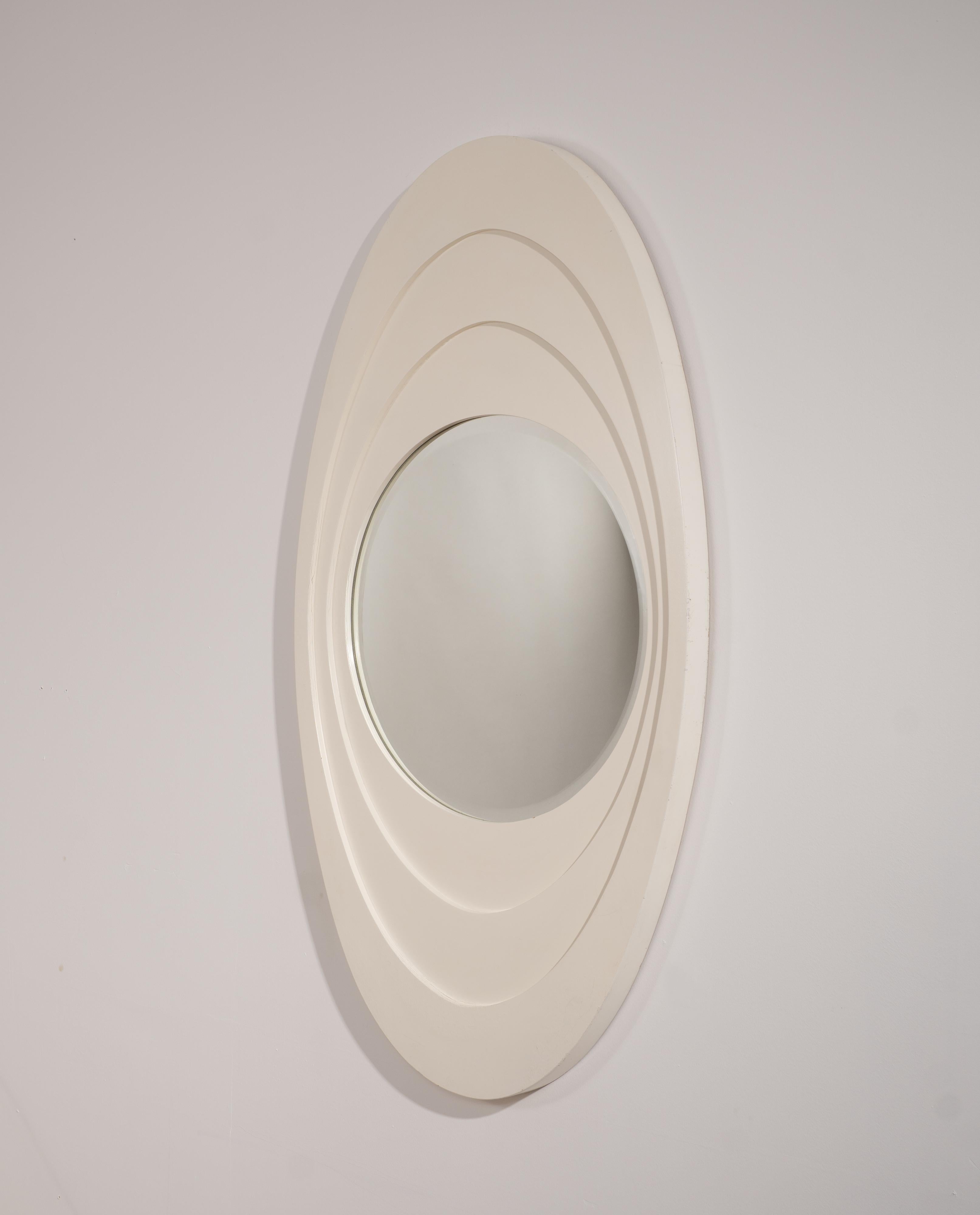 Italian white Lacquered Wooden Mirror, circa 1960 For Sale 2