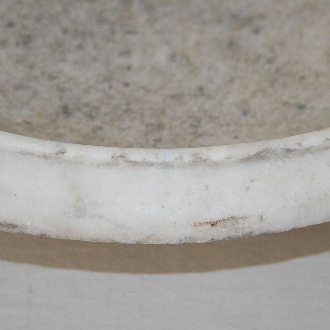 Italian White Marble 18th Century Water Basin or Sink 6