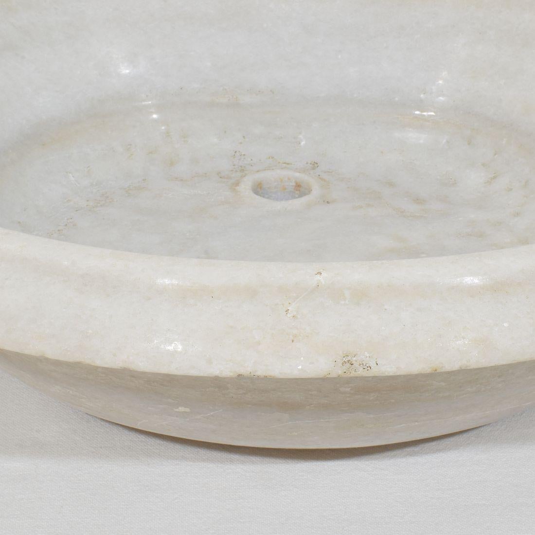 Italienisches Wasserbecken oder Spüle aus weißem Marmor aus dem 18. im Angebot 6