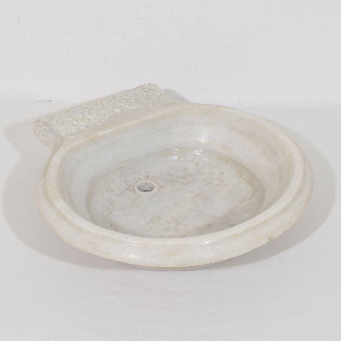 Italienisches Wasserbecken oder Spüle aus weißem Marmor aus dem 18. im Angebot 2