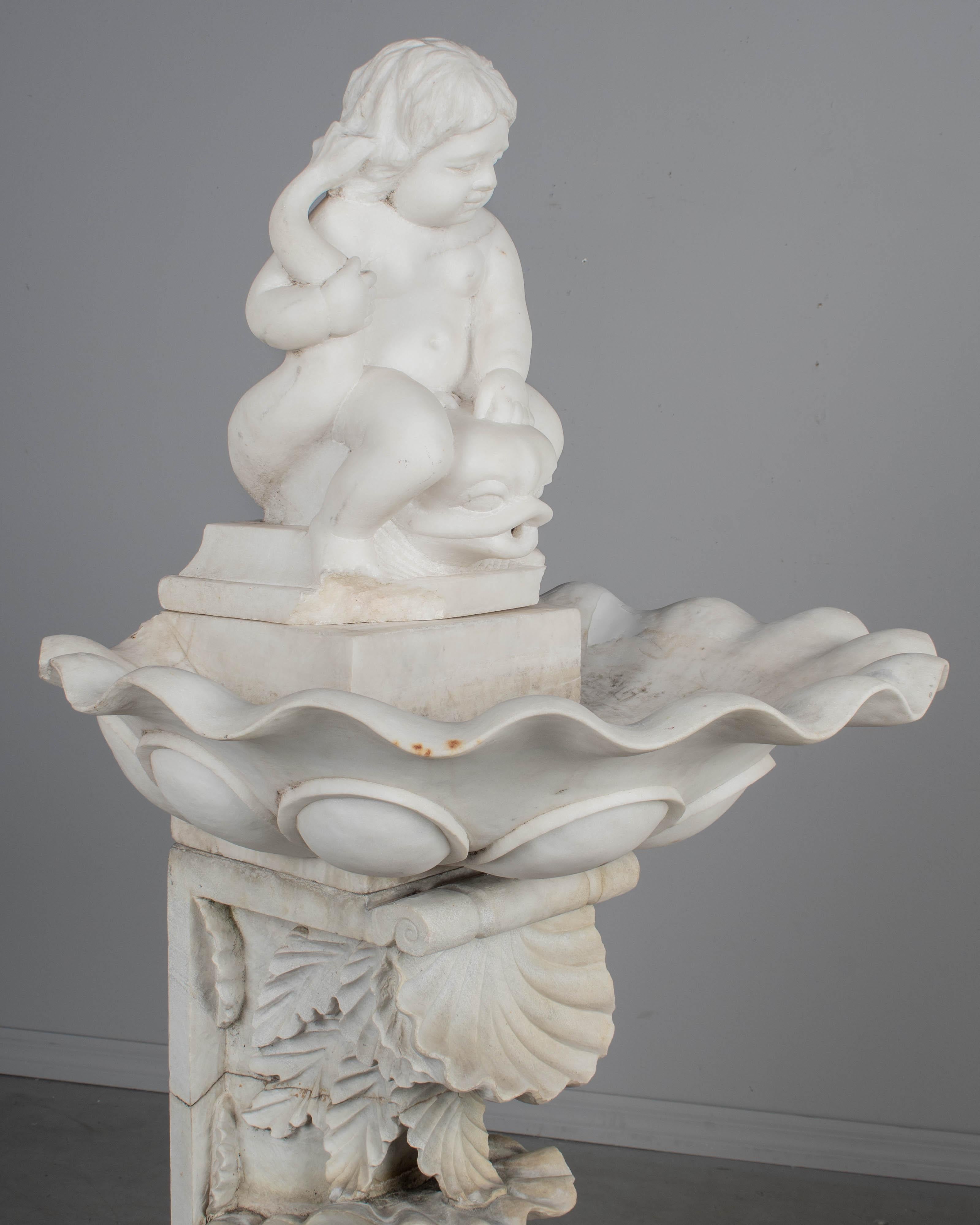 Bañera para pájaros o escultura de jardín italiana de mármol blanco en venta 3