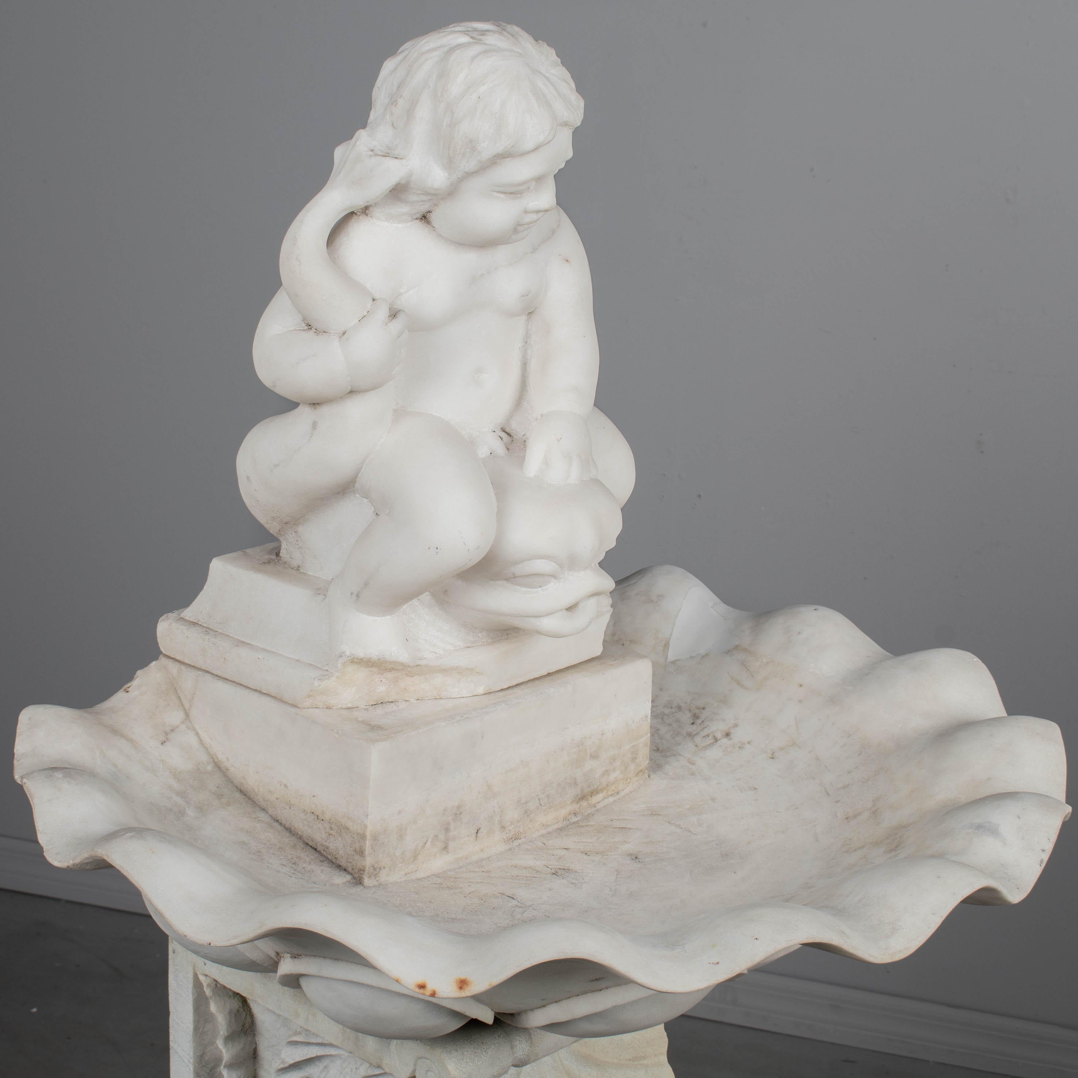 Bañera para pájaros o escultura de jardín italiana de mármol blanco en venta 6