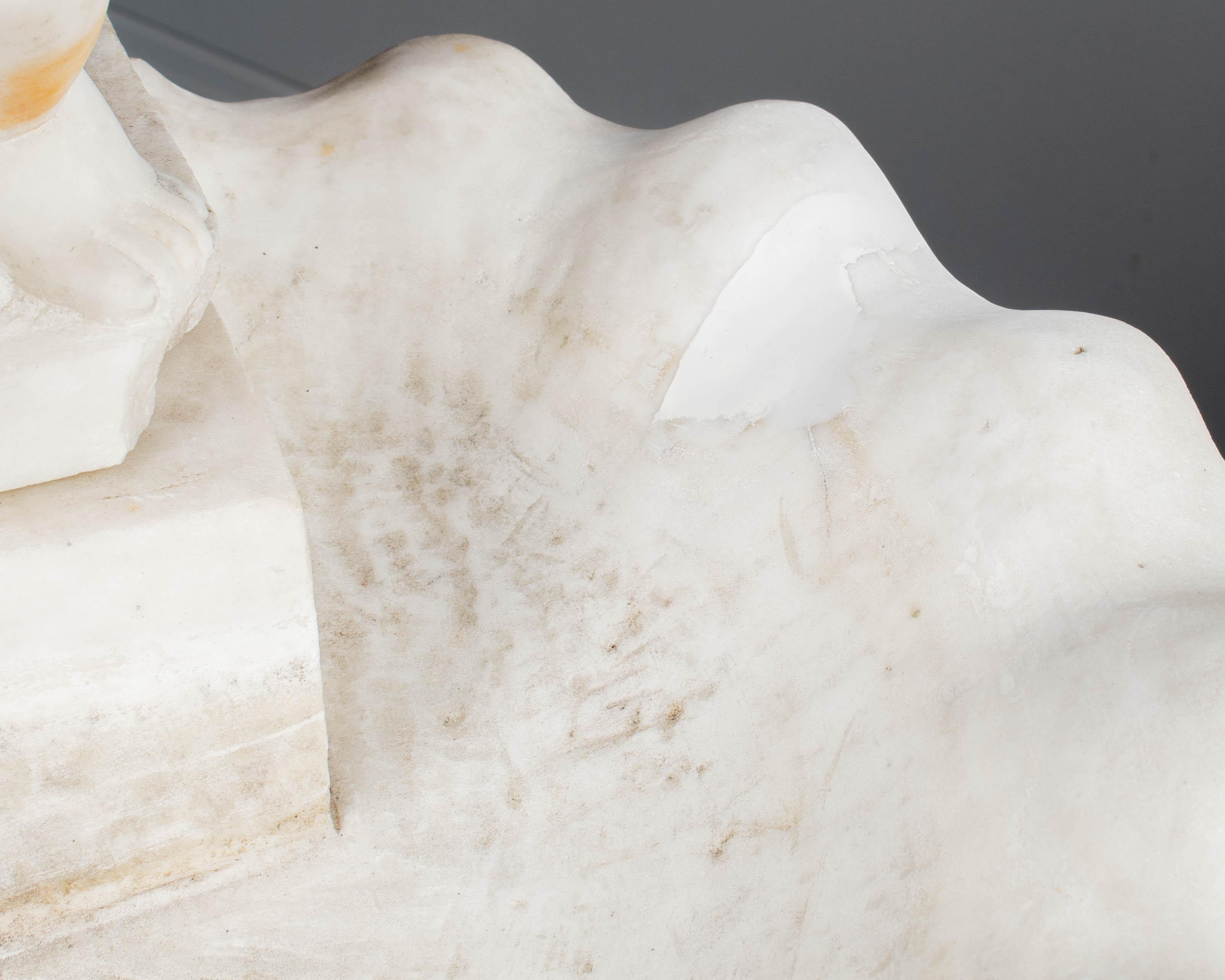Bañera para pájaros o escultura de jardín italiana de mármol blanco en venta 8